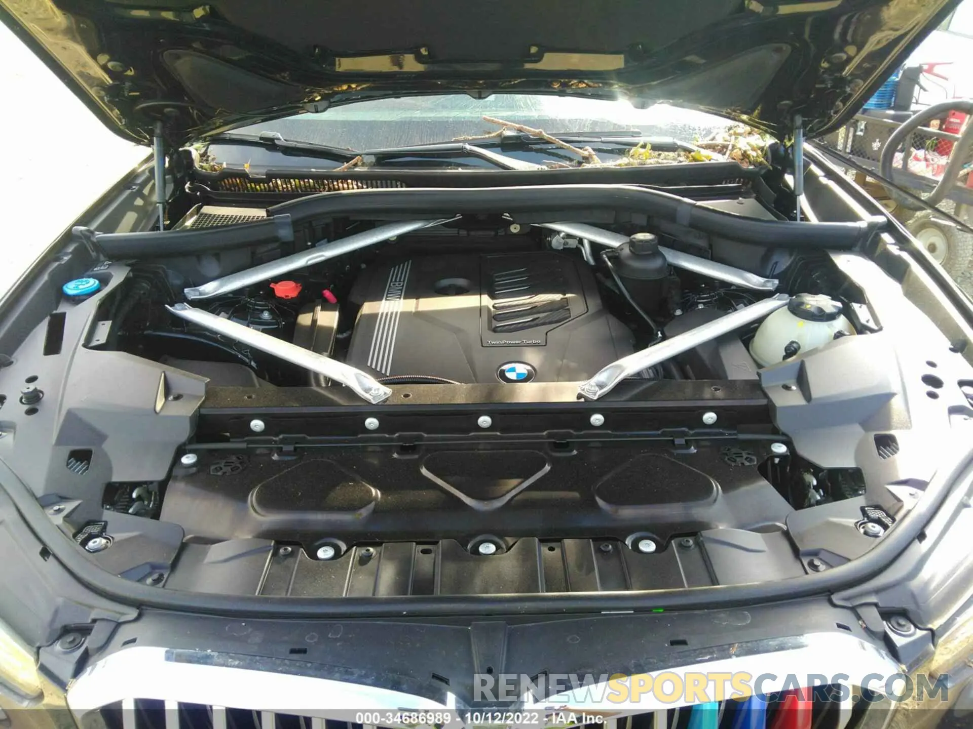 10 Photograph of a damaged car 5UXCR6C54KLL62975 BMW X5 2019