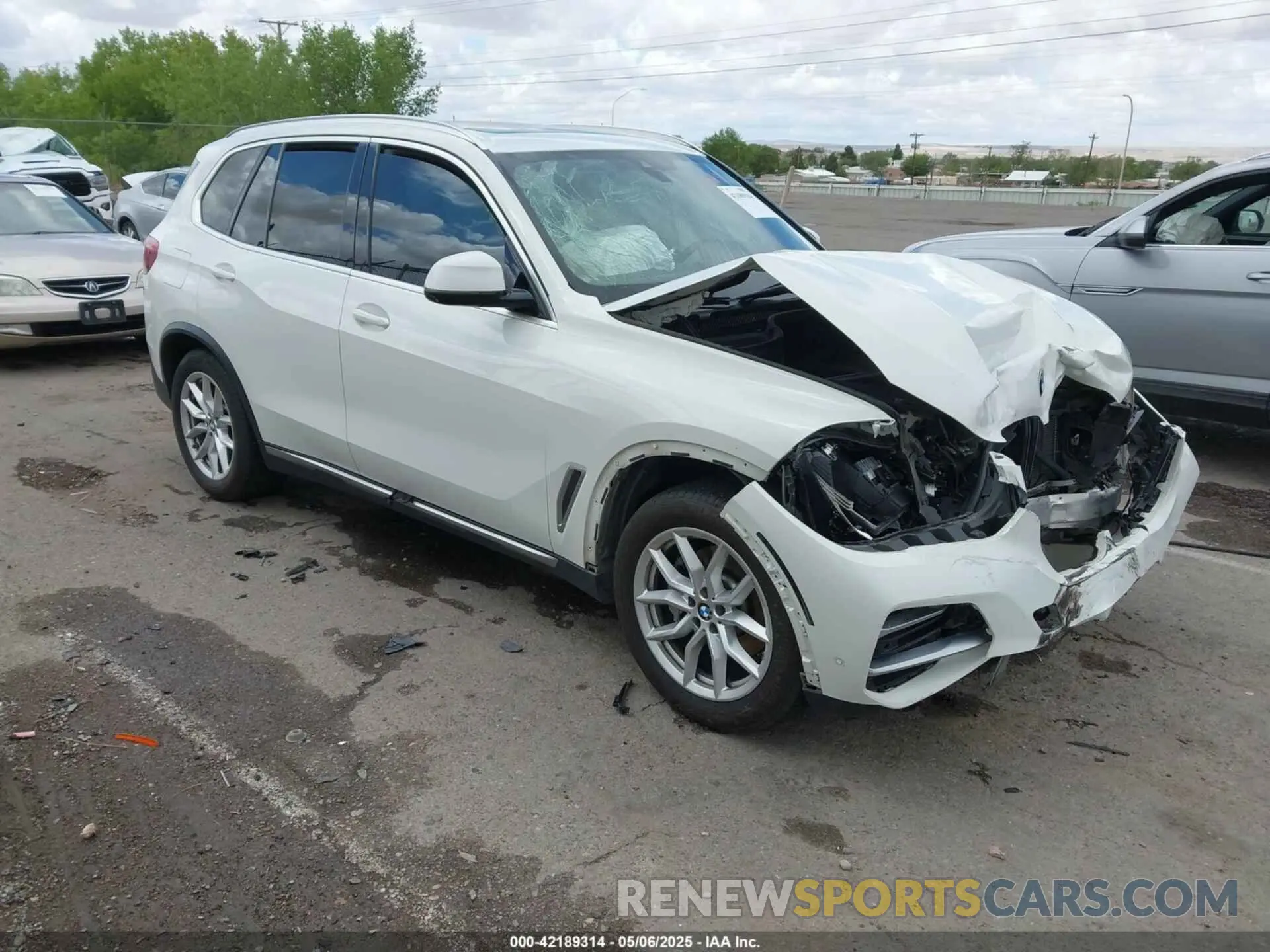 1 Photograph of a damaged car 5UXCR6C54KLL63804 BMW X5 2019