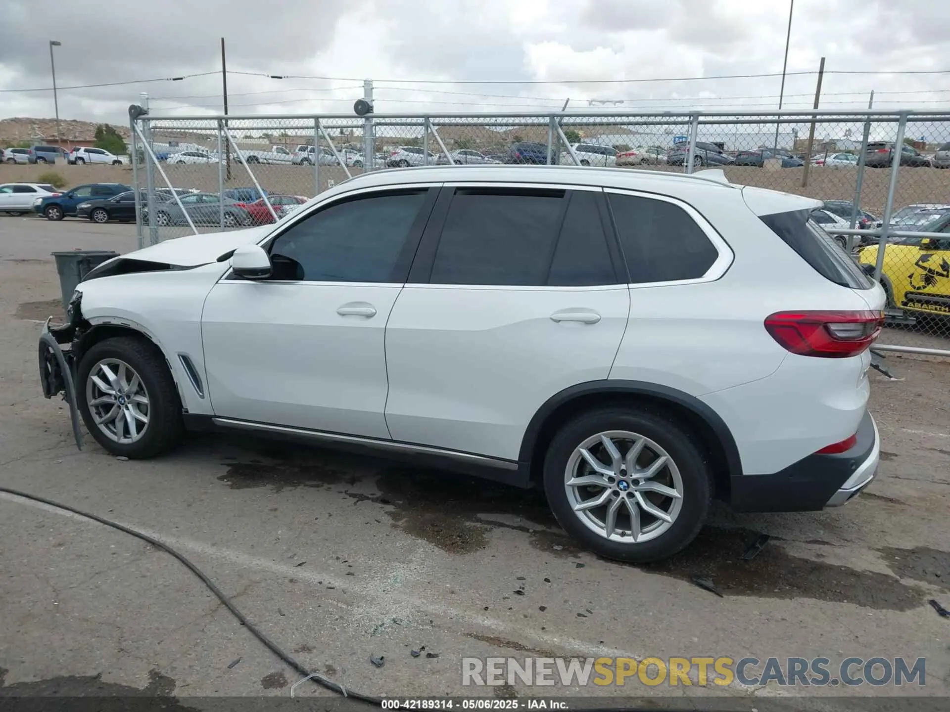 13 Photograph of a damaged car 5UXCR6C54KLL63804 BMW X5 2019