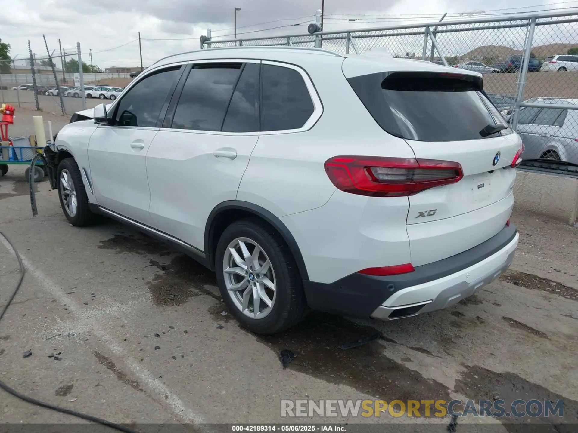 3 Photograph of a damaged car 5UXCR6C54KLL63804 BMW X5 2019