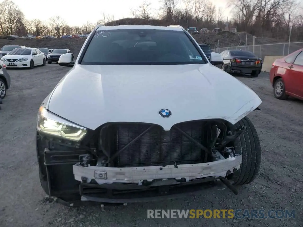 5 Photograph of a damaged car 5UXCR6C54KLL65164 BMW X5 2019