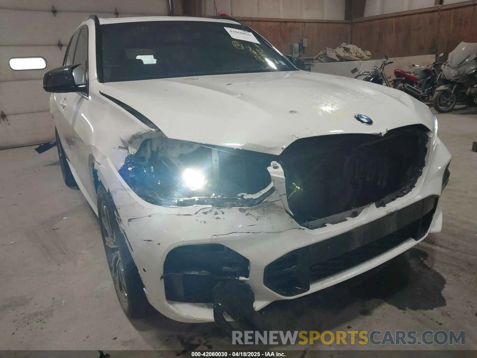 6 Photograph of a damaged car 5UXCR6C55KLL03630 BMW X5 2019