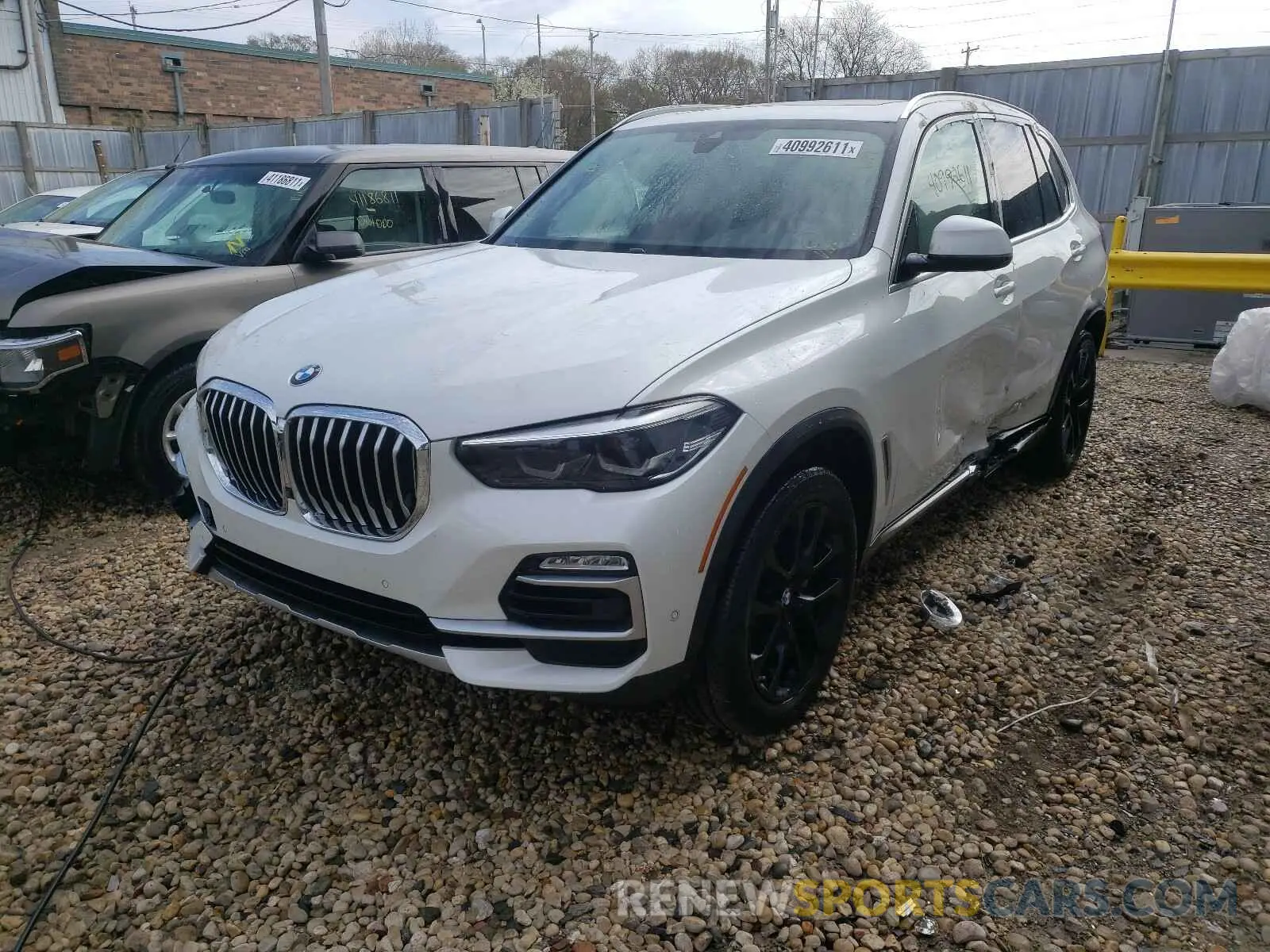 2 Photograph of a damaged car 5UXCR6C55KLL21626 BMW X5 2019