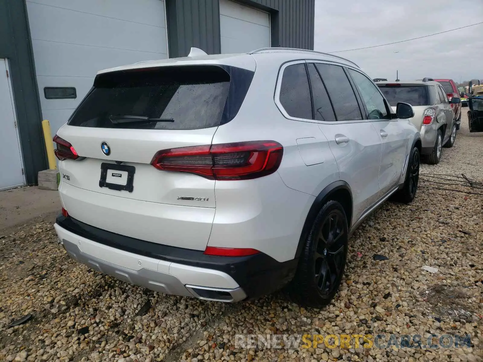 4 Photograph of a damaged car 5UXCR6C55KLL21626 BMW X5 2019