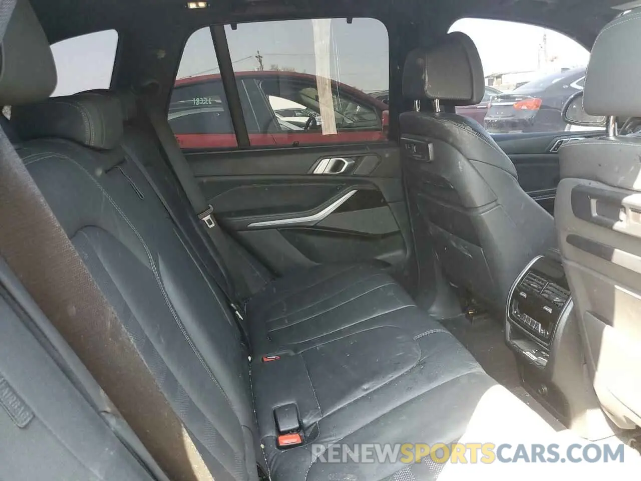 11 Photograph of a damaged car 5UXCR6C55KLL34585 BMW X5 2019