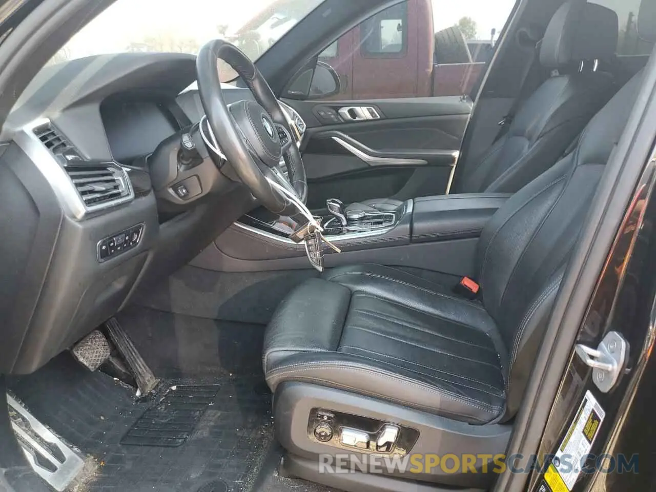 7 Photograph of a damaged car 5UXCR6C55KLL34585 BMW X5 2019