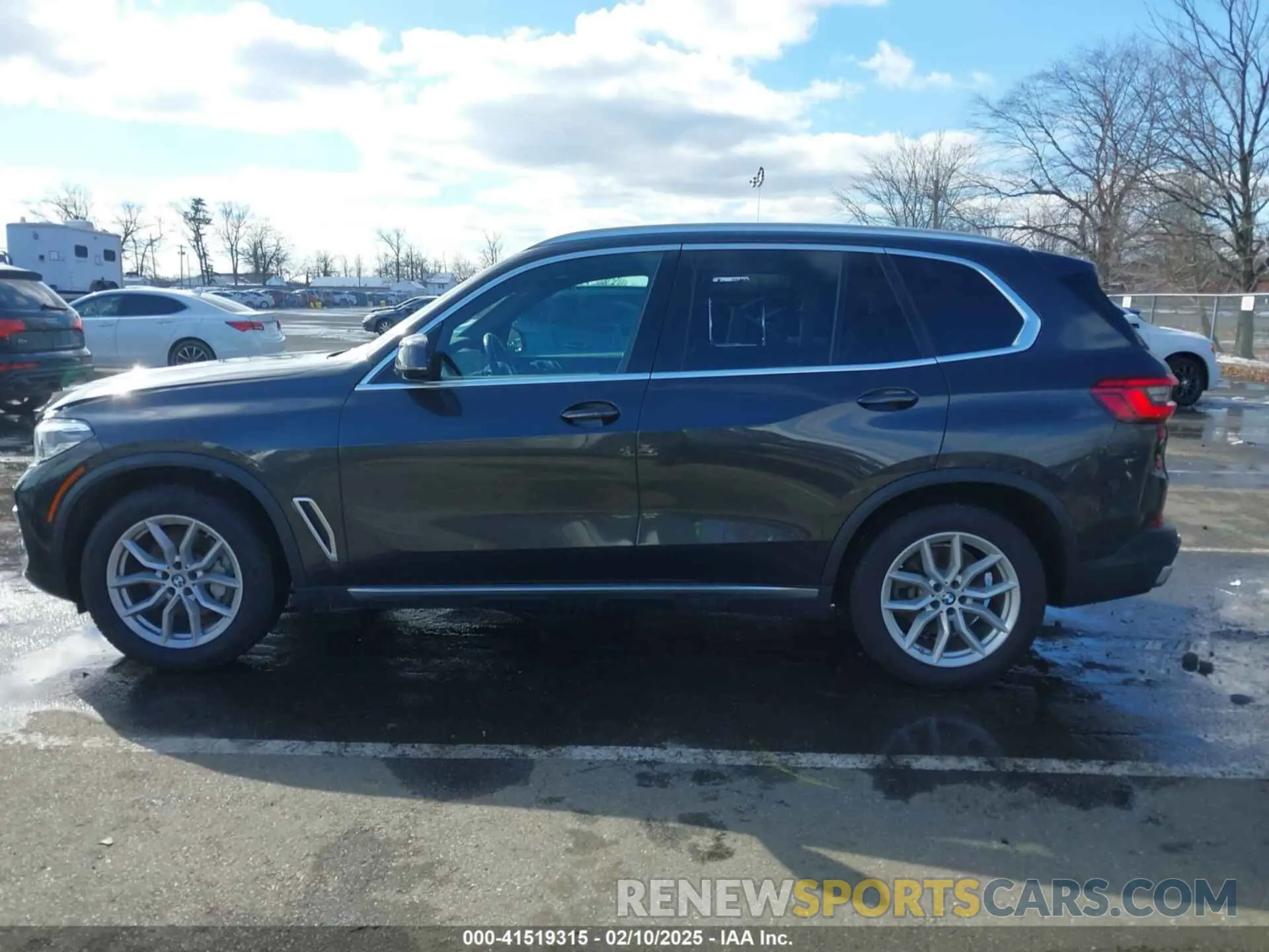 14 Photograph of a damaged car 5UXCR6C55KLL51239 BMW X5 2019