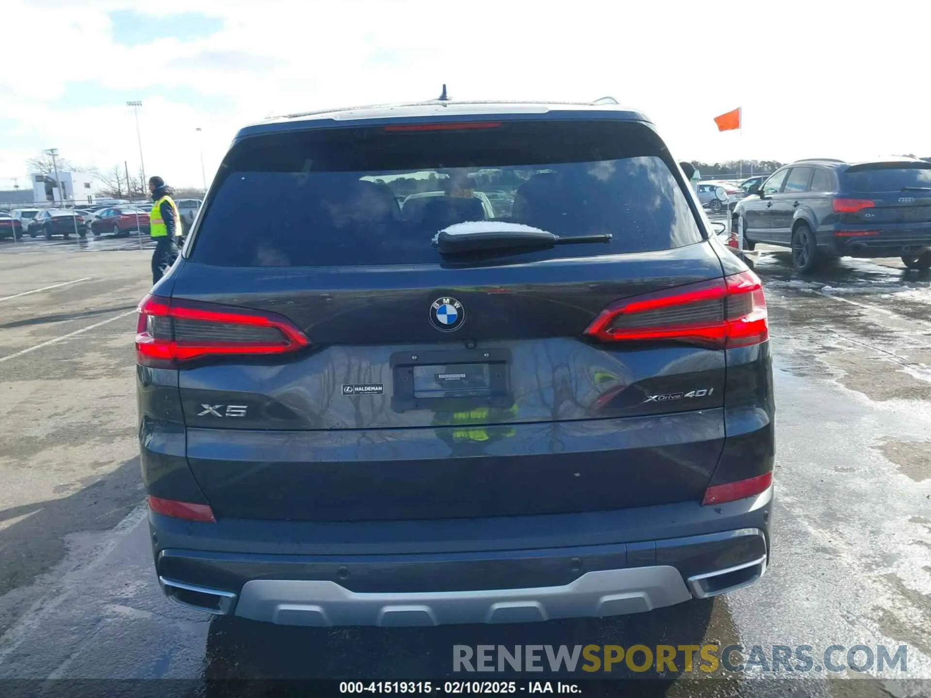16 Photograph of a damaged car 5UXCR6C55KLL51239 BMW X5 2019