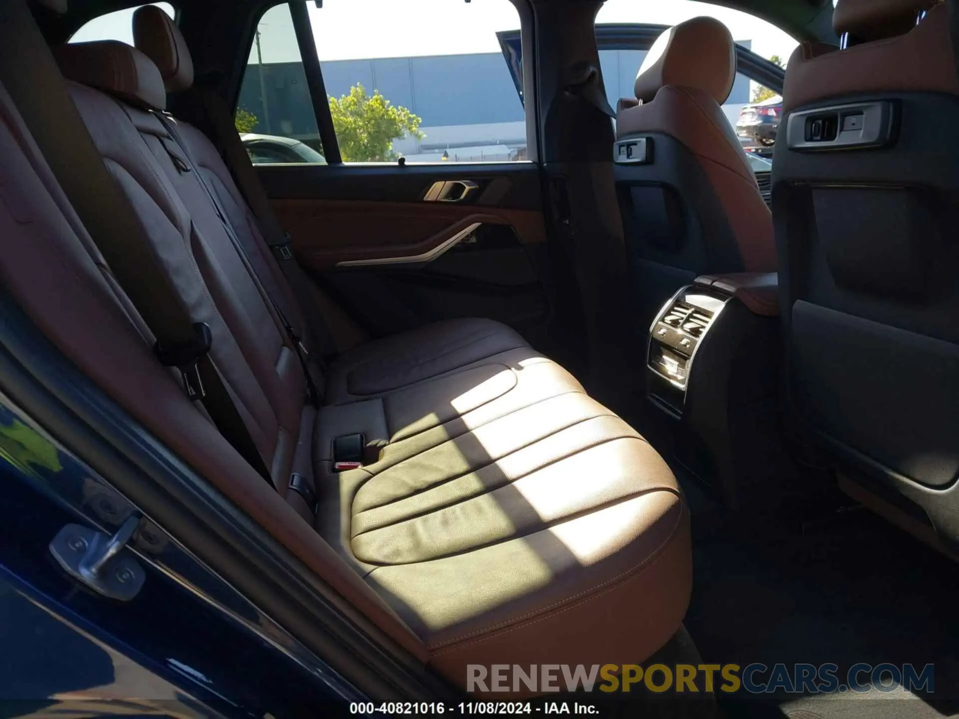8 Photograph of a damaged car 5UXCR6C55KLL52360 BMW X5 2019