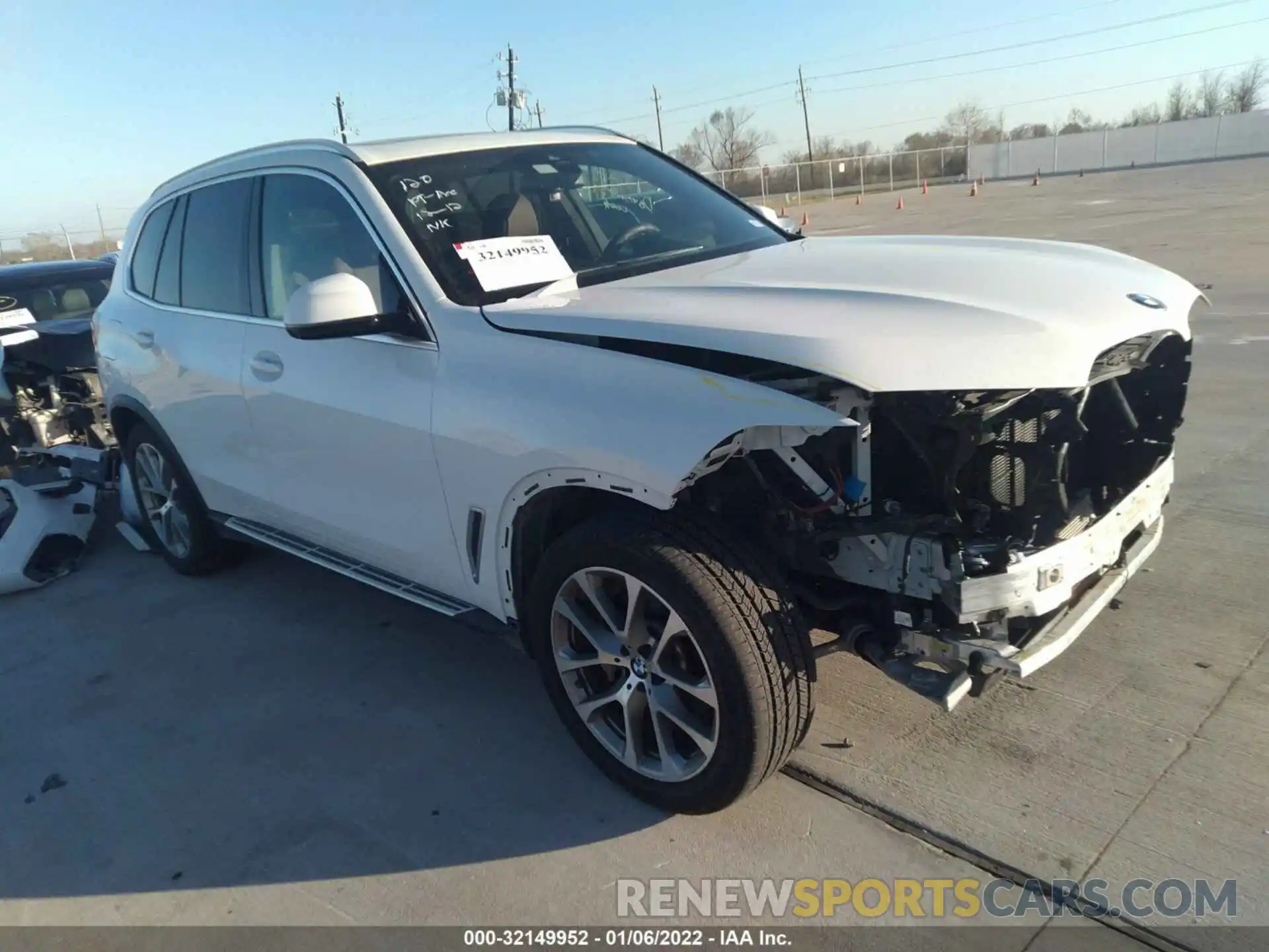 1 Photograph of a damaged car 5UXCR6C55KLL62824 BMW X5 2019