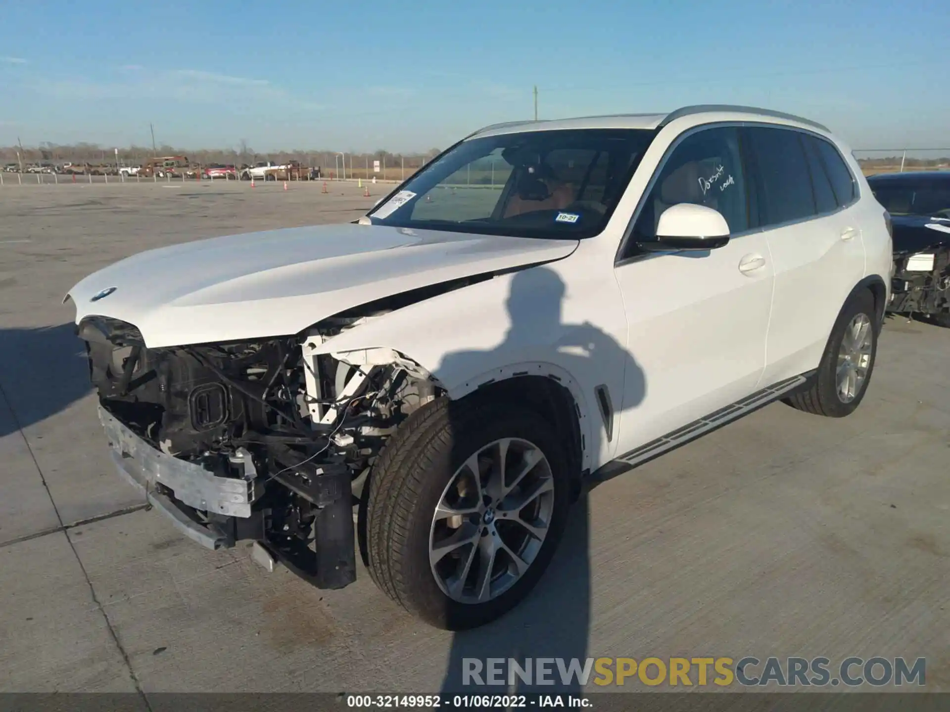 2 Photograph of a damaged car 5UXCR6C55KLL62824 BMW X5 2019