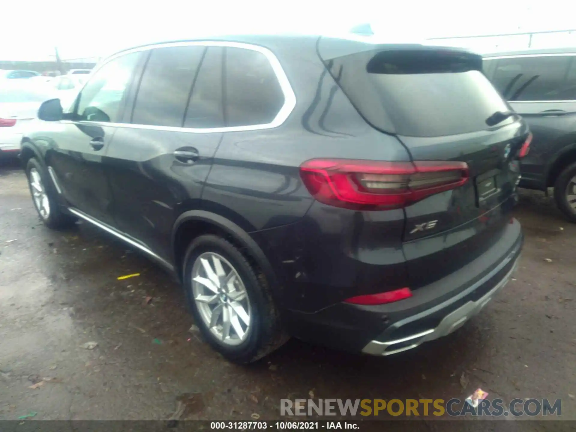 3 Photograph of a damaged car 5UXCR6C56KLK81007 BMW X5 2019