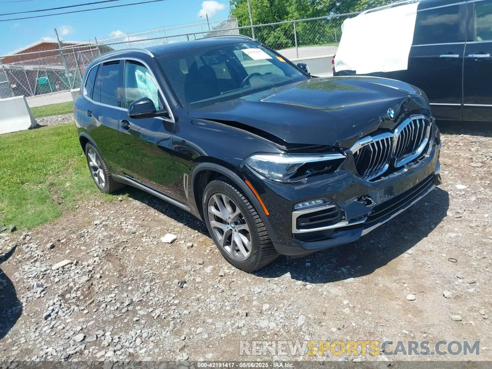 1 Photograph of a damaged car 5UXCR6C56KLK89169 BMW X5 2019