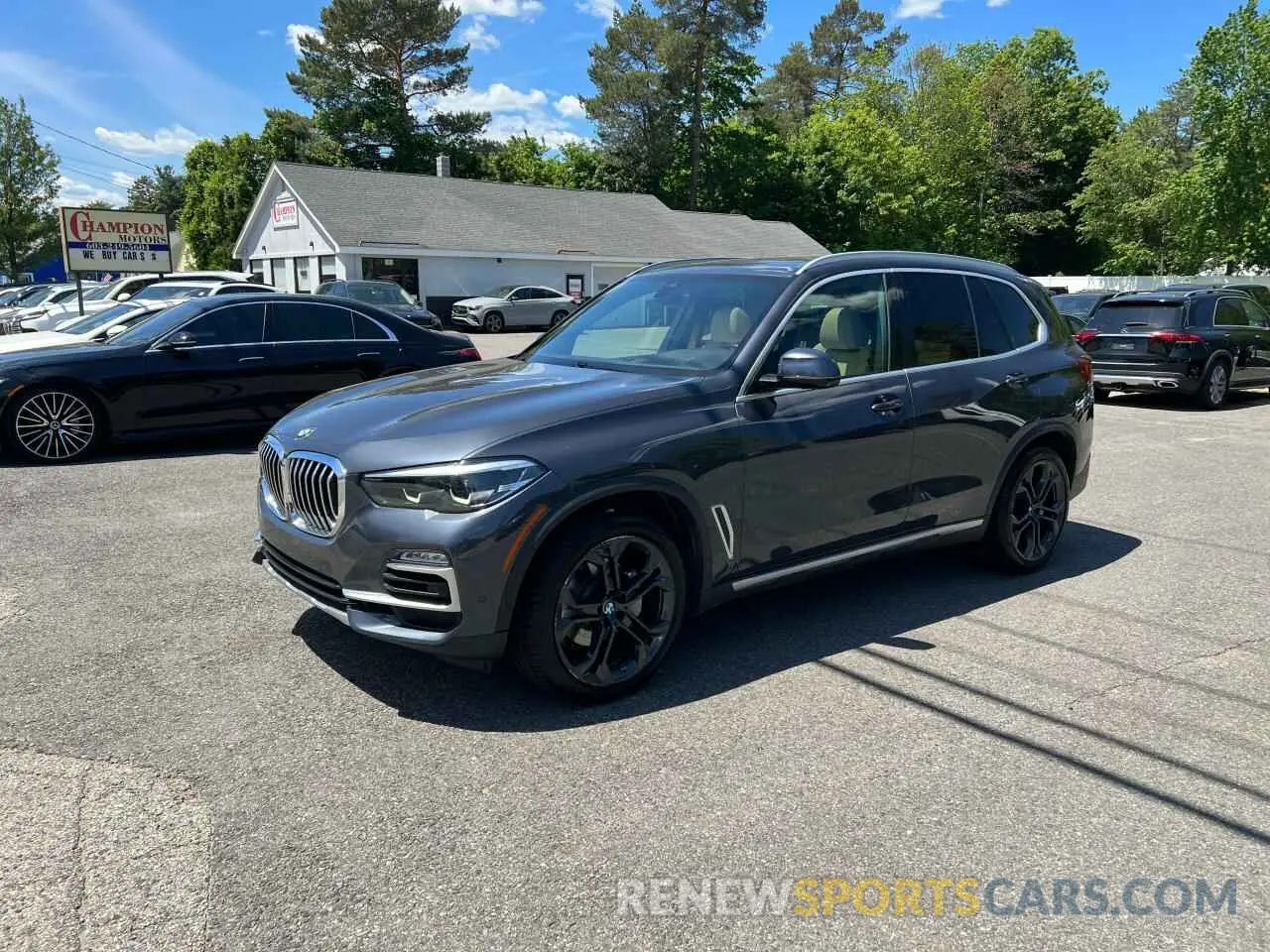 2 Photograph of a damaged car 5UXCR6C56KLL25507 BMW X5 2019