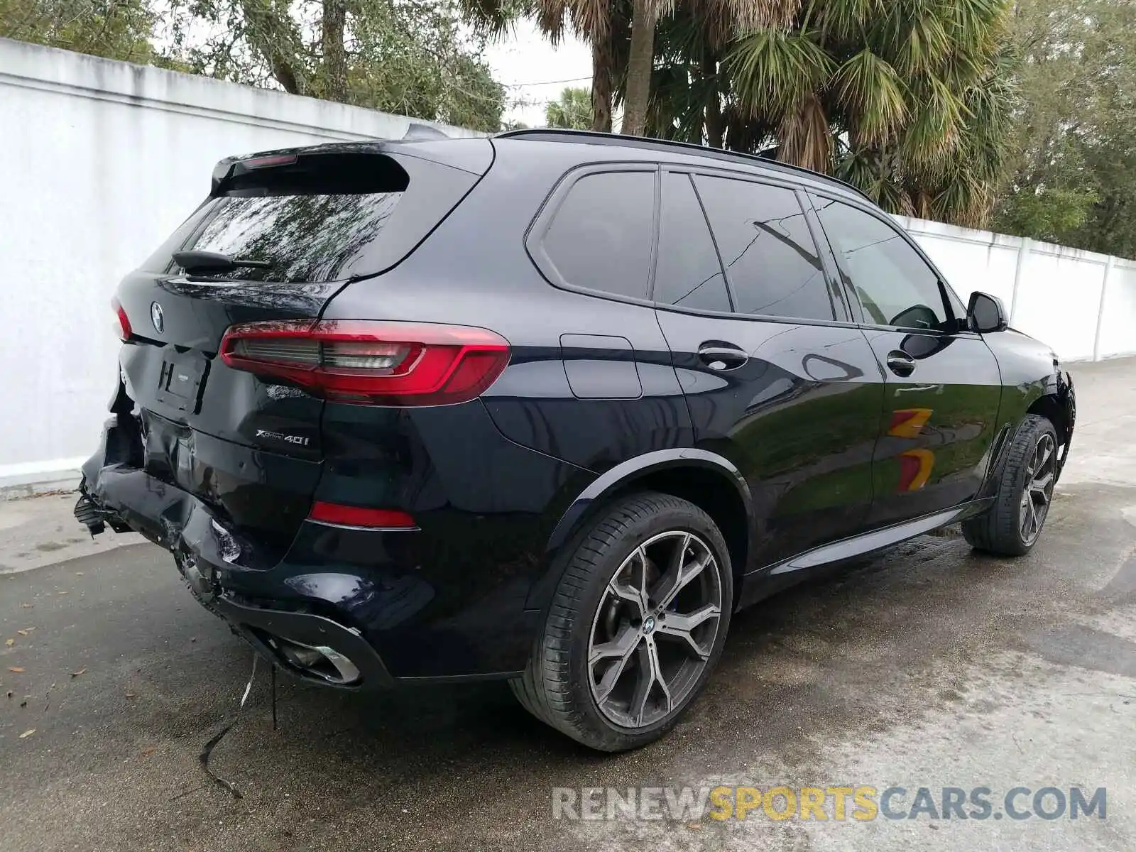 4 Photograph of a damaged car 5UXCR6C56KLL25779 BMW X5 2019