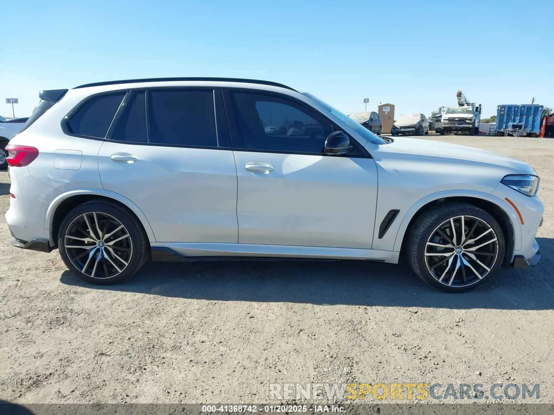 13 Photograph of a damaged car 5UXCR6C56KLL39617 BMW X5 2019