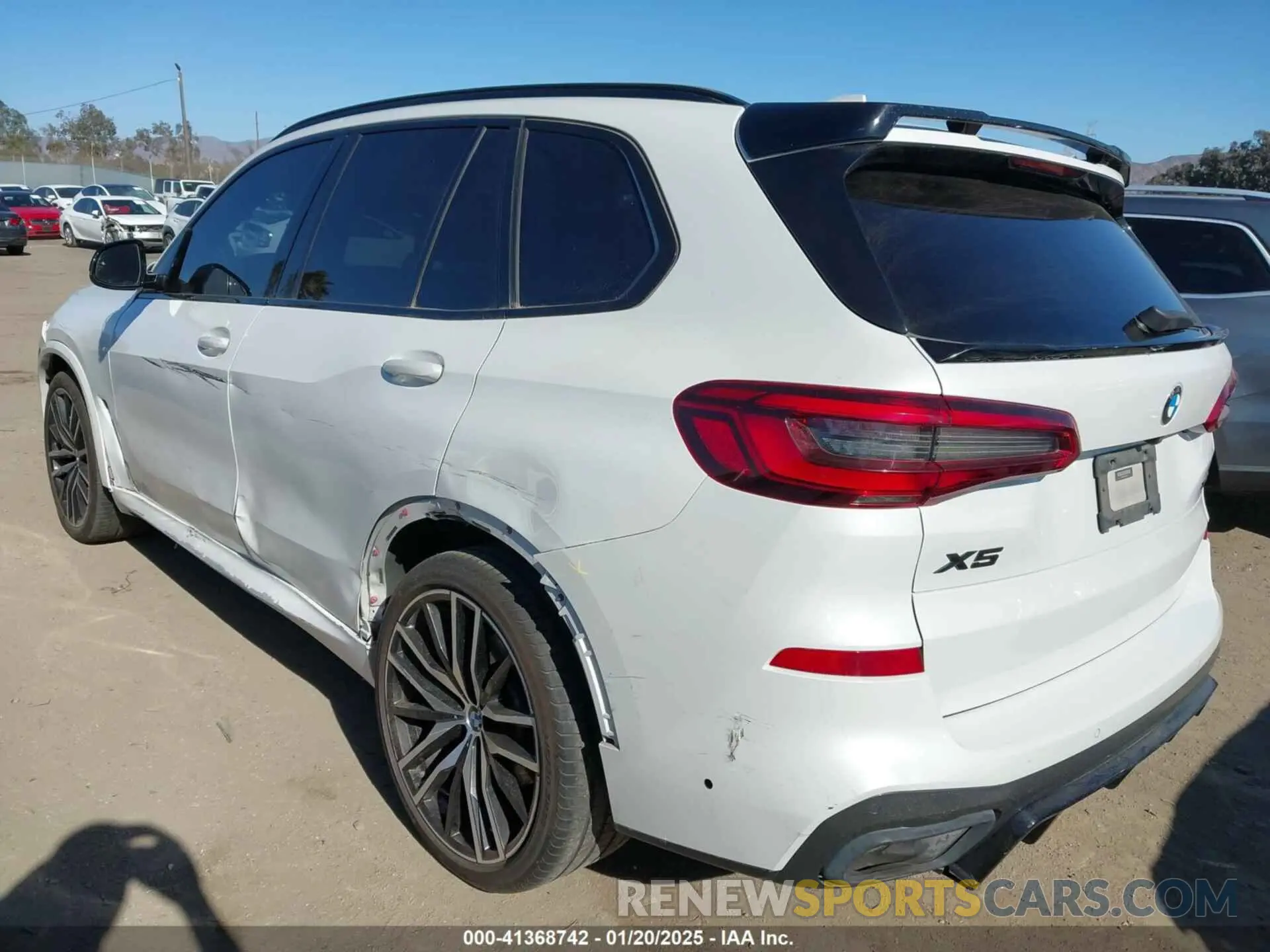 3 Photograph of a damaged car 5UXCR6C56KLL39617 BMW X5 2019