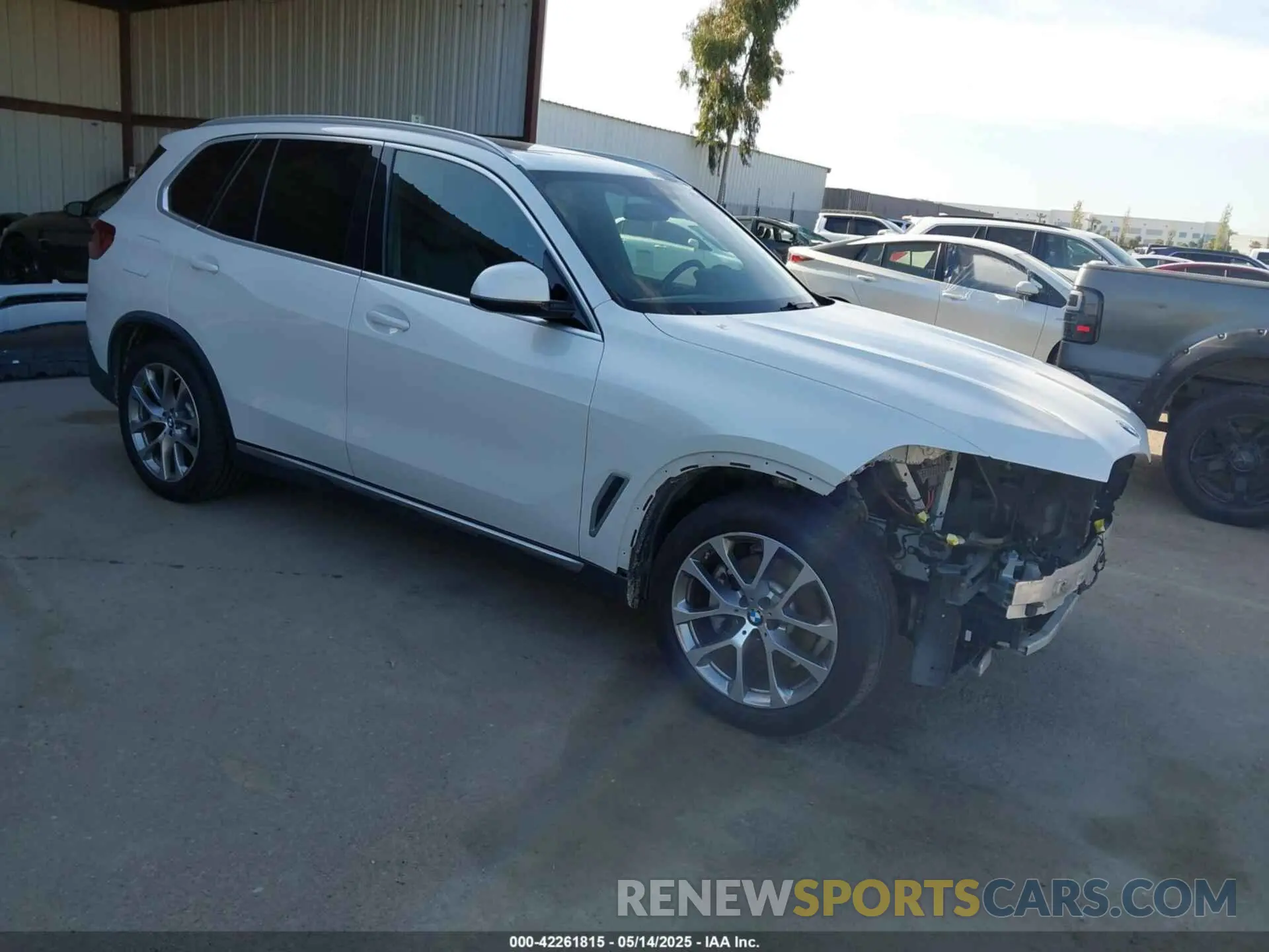 1 Photograph of a damaged car 5UXCR6C56KLL40041 BMW X5 2019