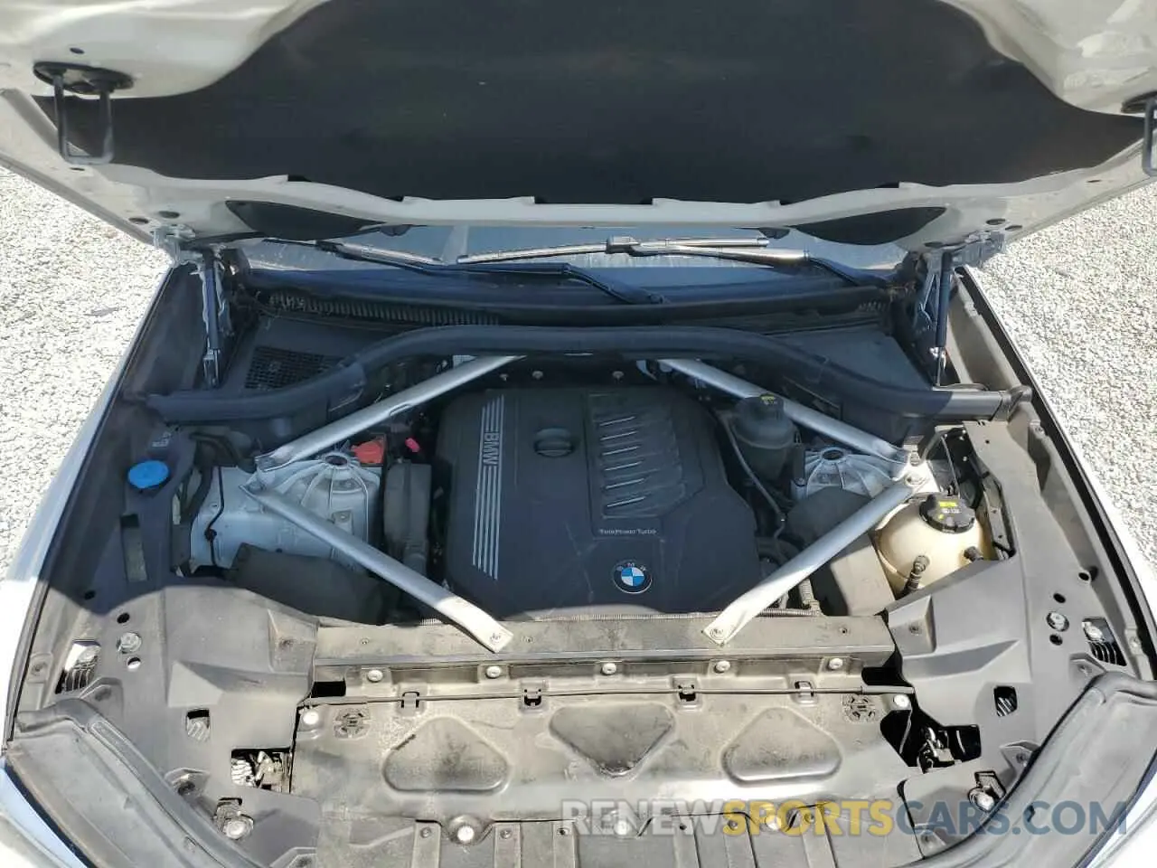 12 Photograph of a damaged car 5UXCR6C56KLL64176 BMW X5 2019