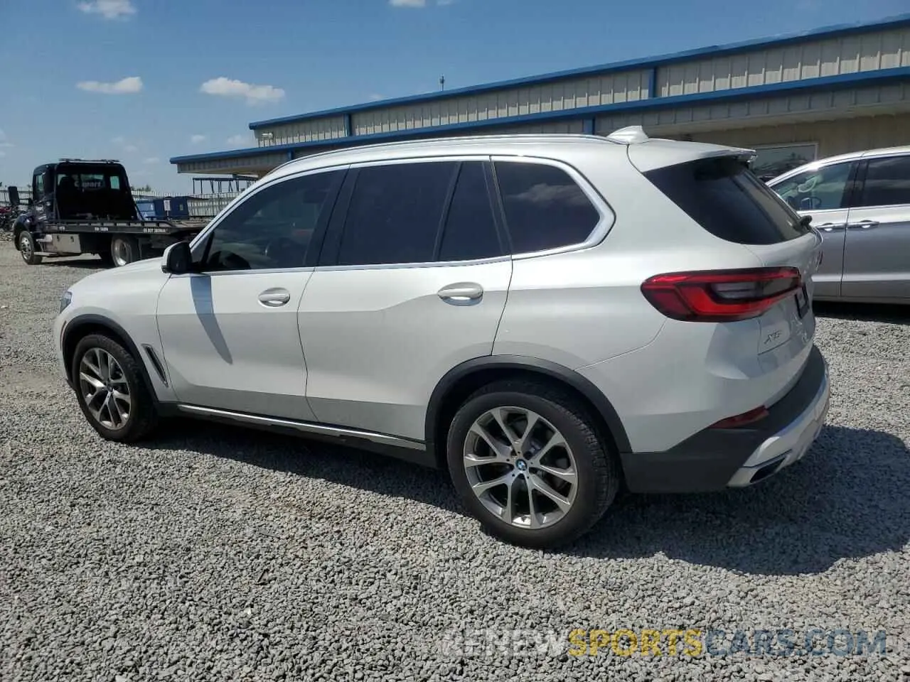 2 Photograph of a damaged car 5UXCR6C56KLL64176 BMW X5 2019