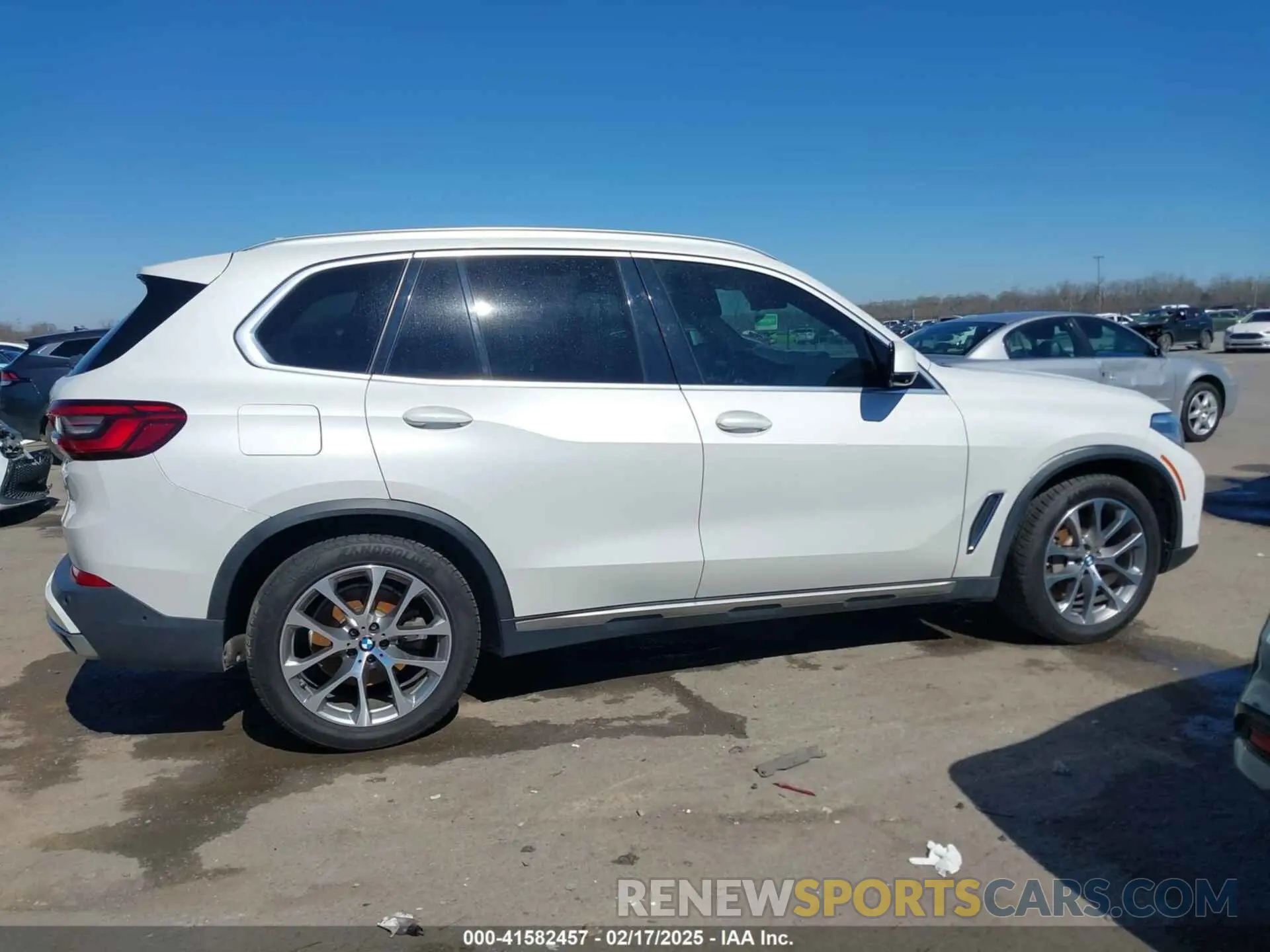 13 Photograph of a damaged car 5UXCR6C57KLK80268 BMW X5 2019