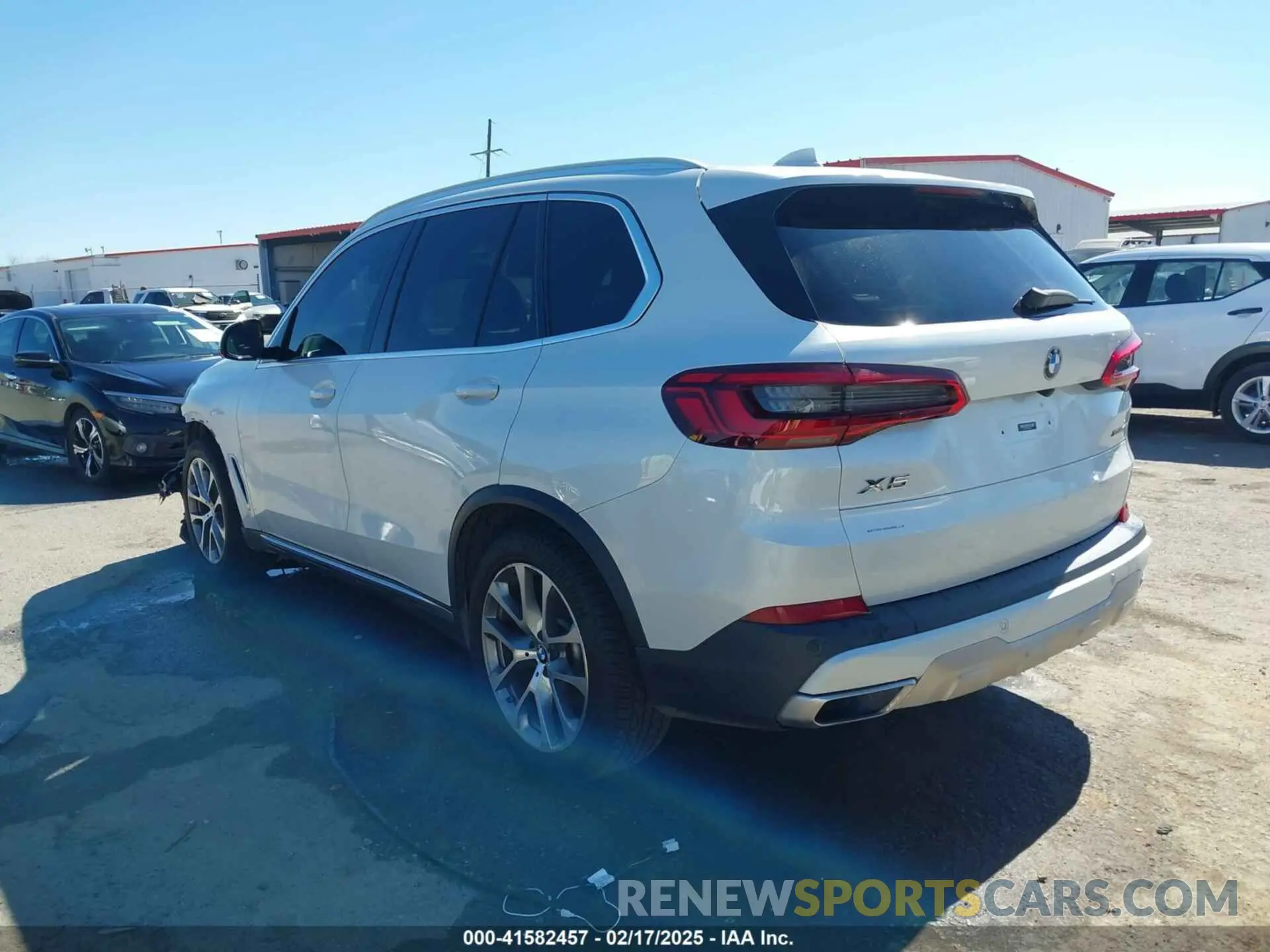 3 Photograph of a damaged car 5UXCR6C57KLK80268 BMW X5 2019