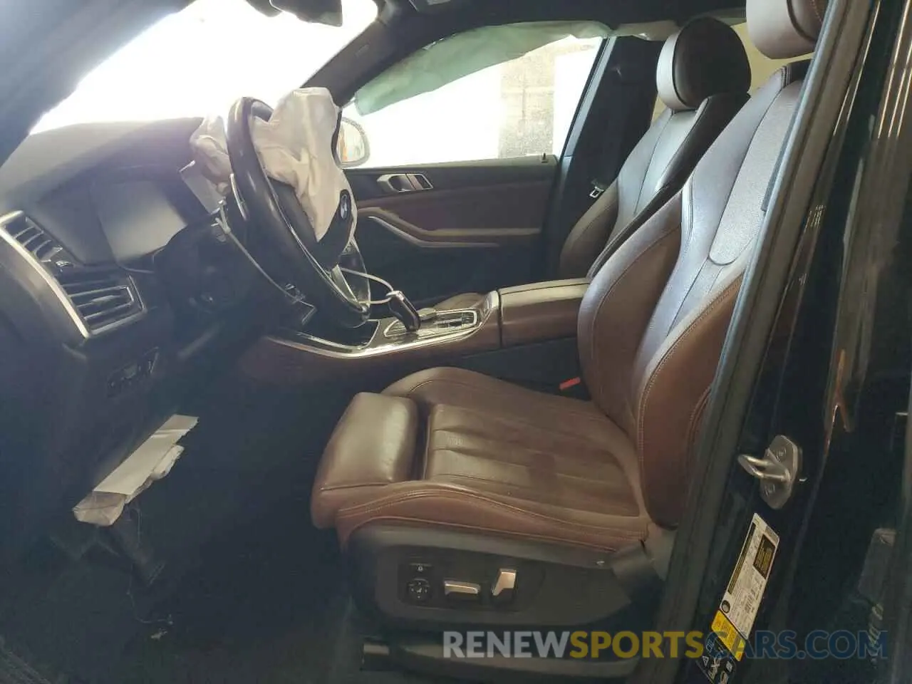 7 Photograph of a damaged car 5UXCR6C57KLK88824 BMW X5 2019