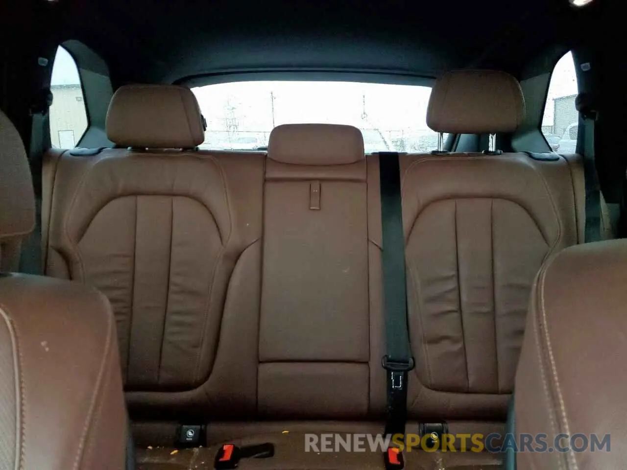 10 Photograph of a damaged car 5UXCR6C57KLL02334 BMW X5 2019
