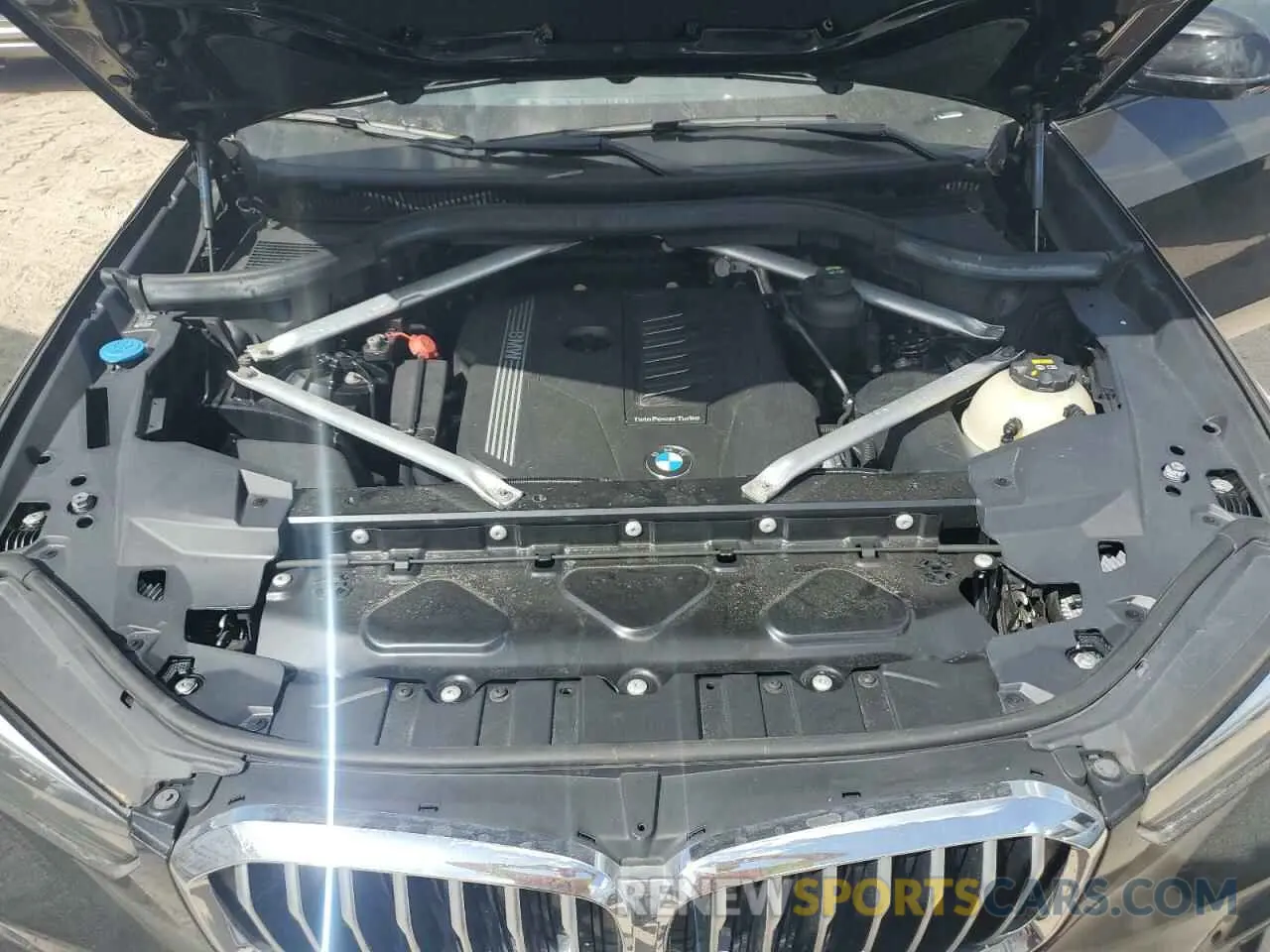 12 Photograph of a damaged car 5UXCR6C57KLL08148 BMW X5 2019