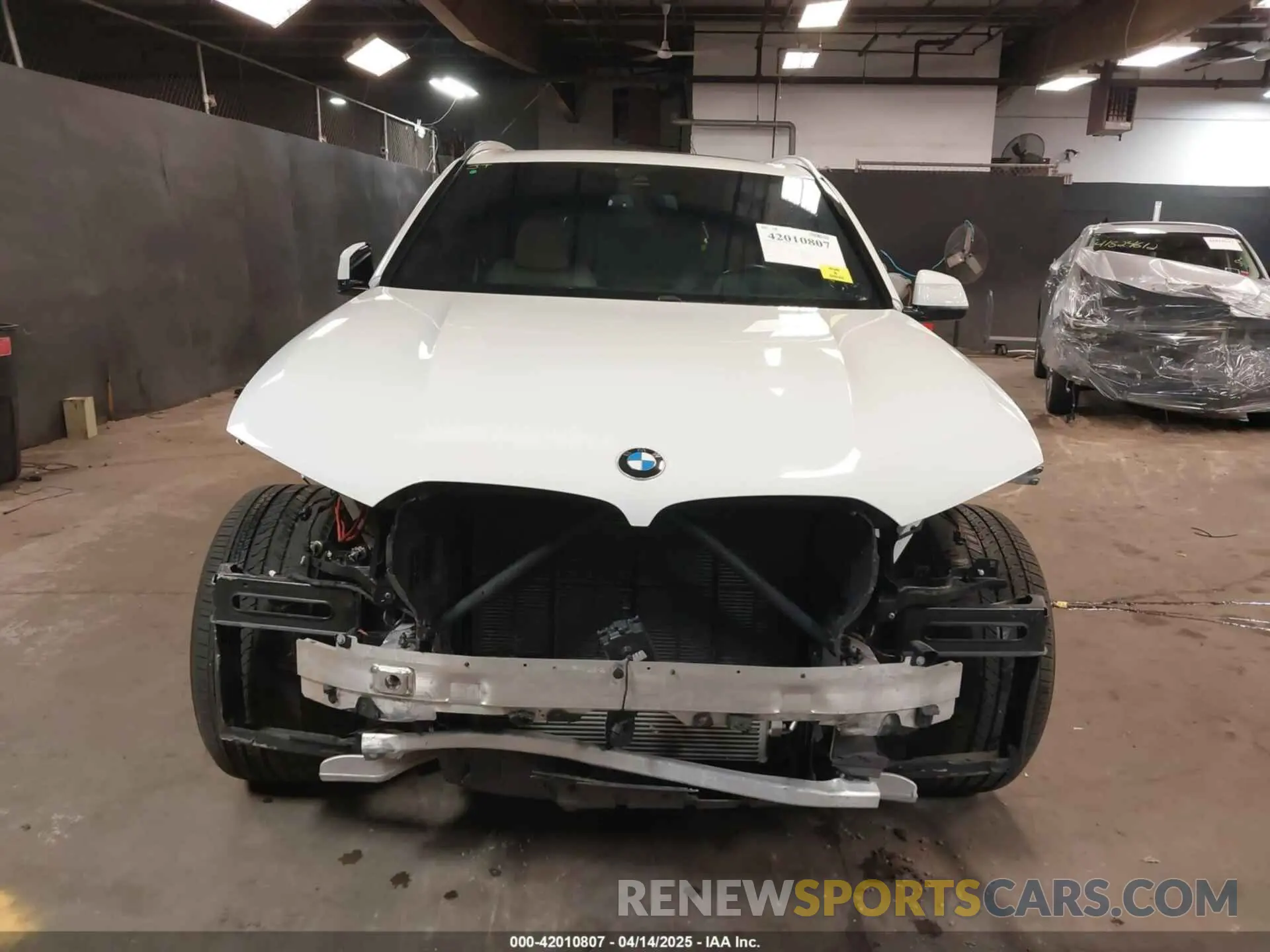 13 Photograph of a damaged car 5UXCR6C57KLL24723 BMW X5 2019