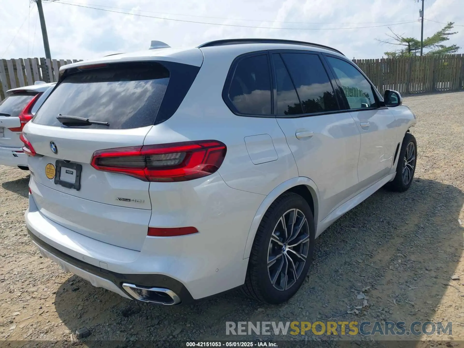 4 Photograph of a damaged car 5UXCR6C58KLK85270 BMW X5 2019