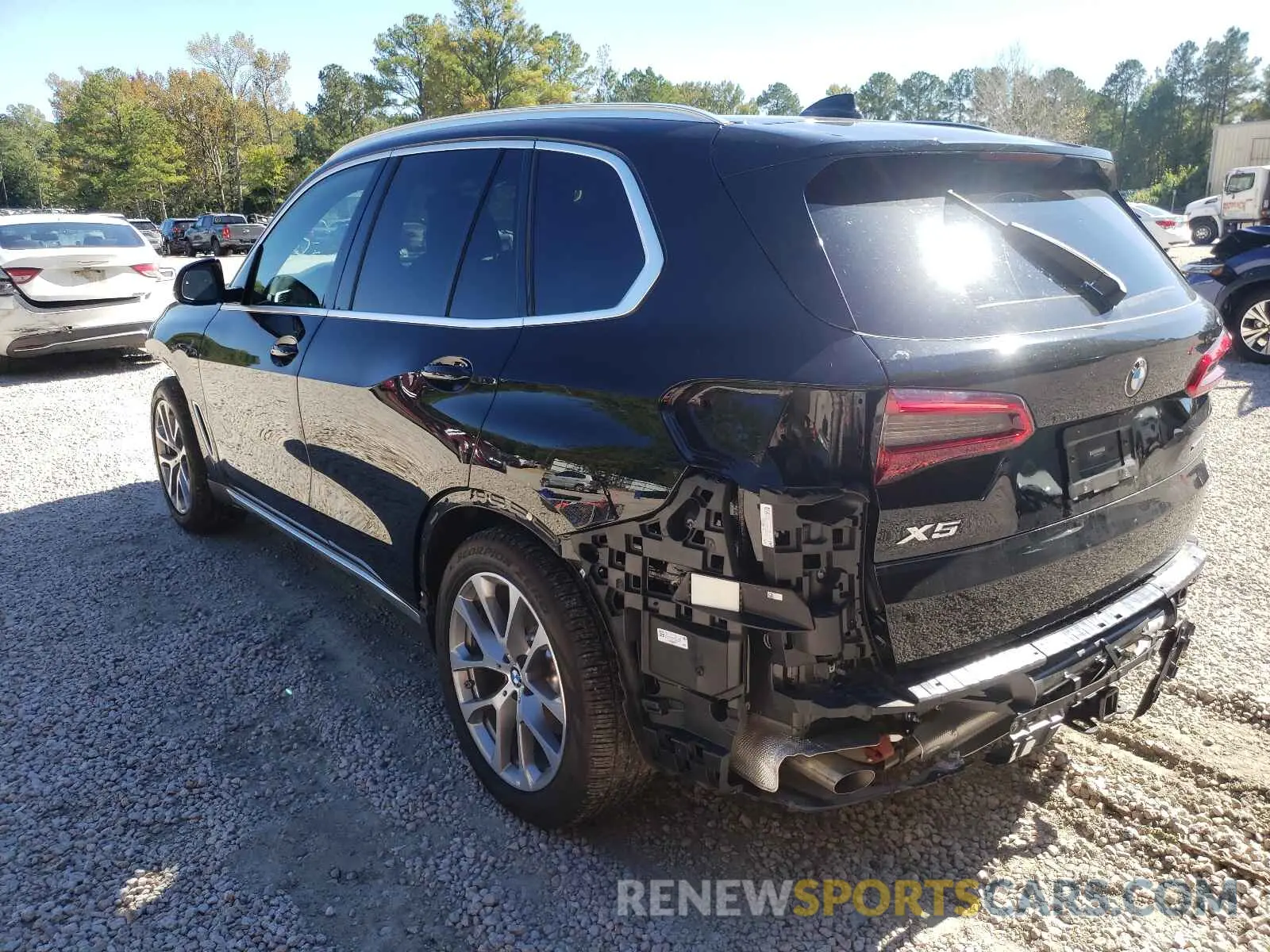 3 Photograph of a damaged car 5UXCR6C58KLL12001 BMW X5 2019