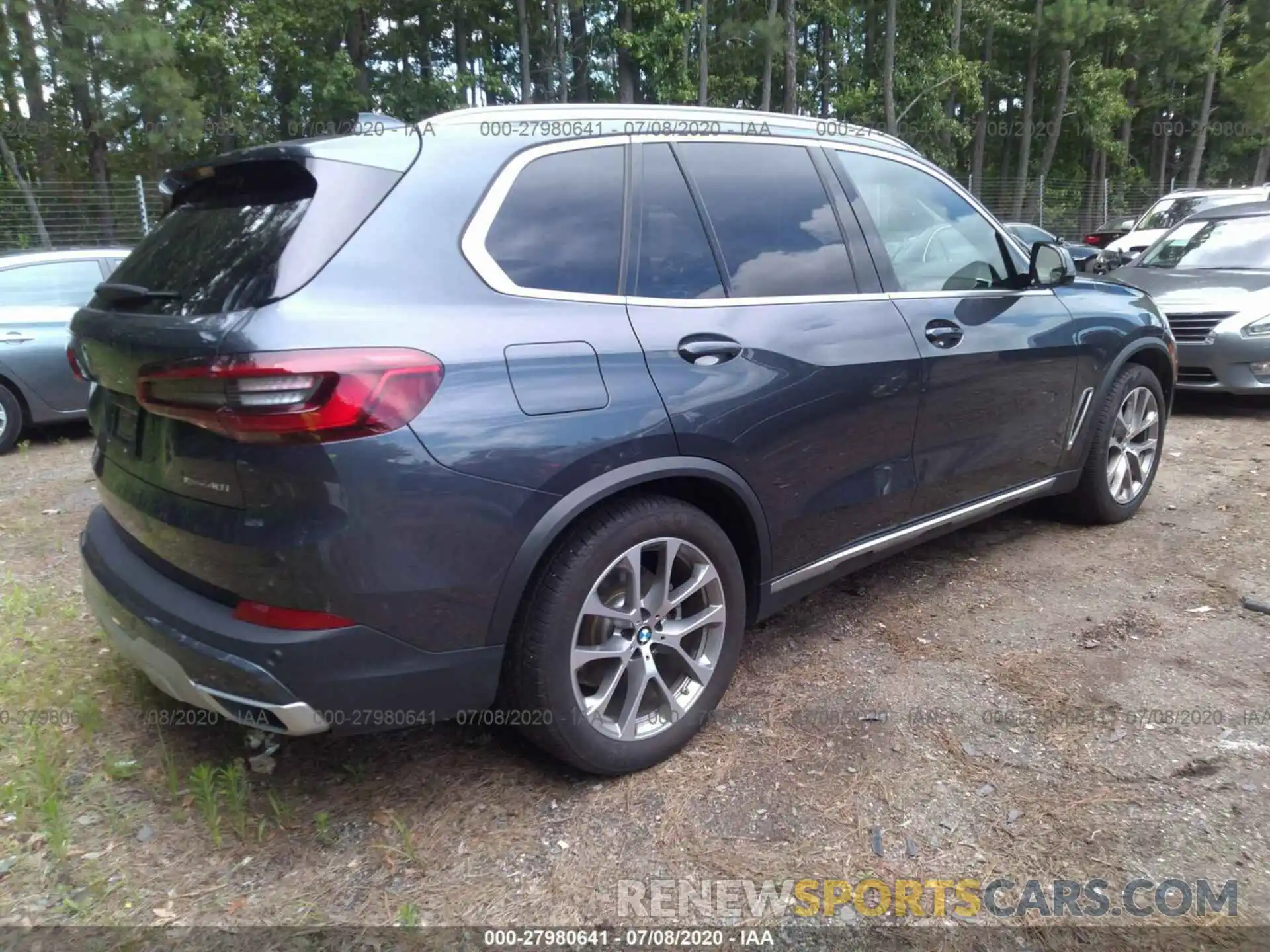 4 Photograph of a damaged car 5UXCR6C58KLL13343 BMW X5 2019