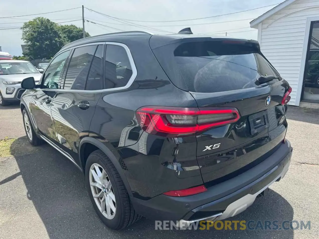 2 Photograph of a damaged car 5UXCR6C58KLL13486 BMW X5 2019