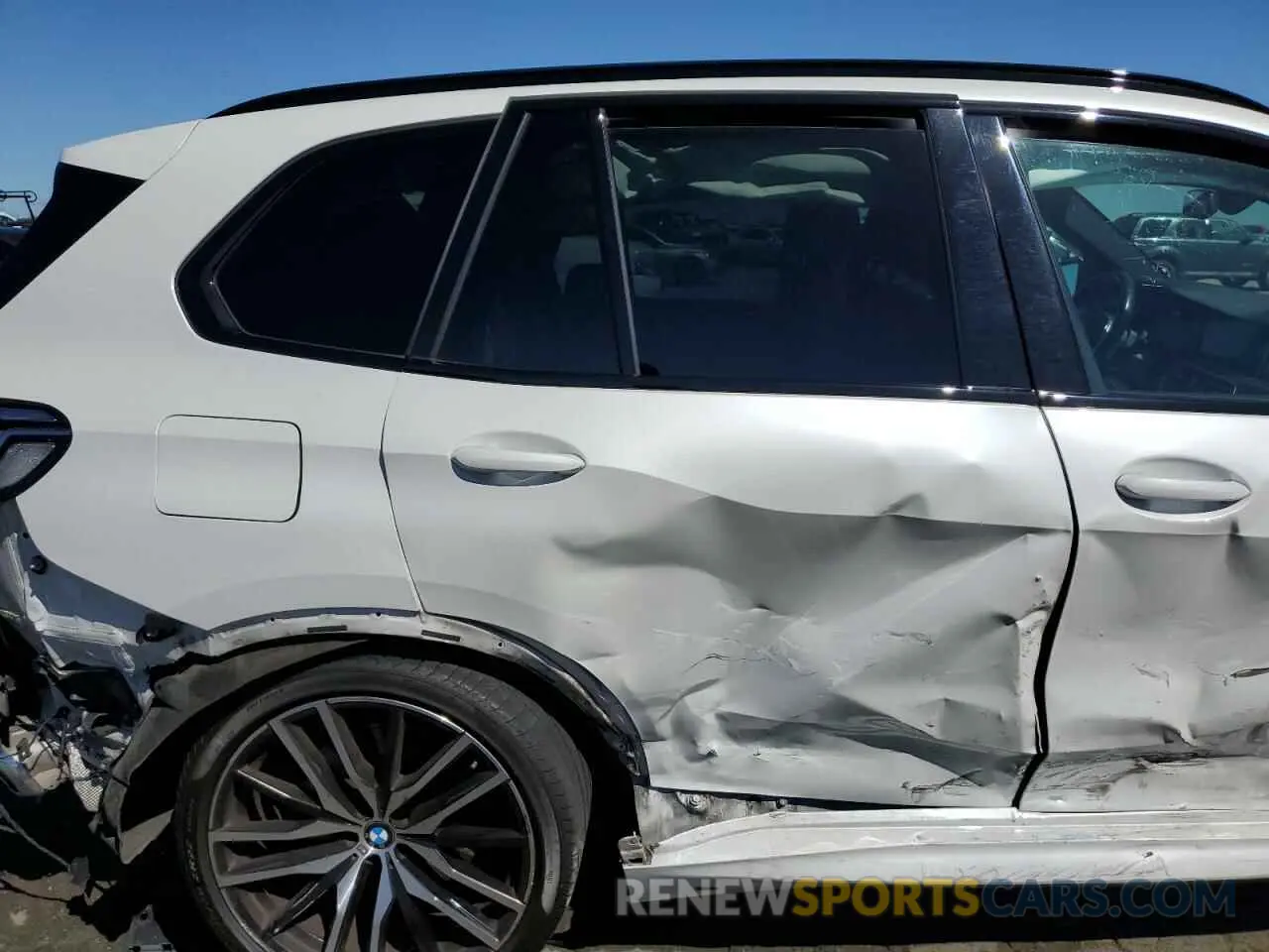 11 Photograph of a damaged car 5UXCR6C58KLL23418 BMW X5 2019