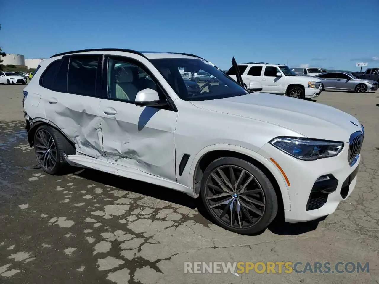 4 Photograph of a damaged car 5UXCR6C58KLL23418 BMW X5 2019