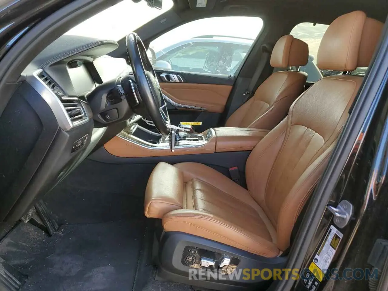 7 Photograph of a damaged car 5UXCR6C58KLL35326 BMW X5 2019