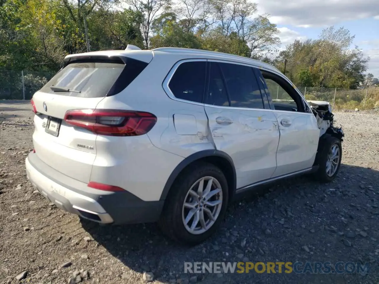 3 Photograph of a damaged car 5UXCR6C58KLL37920 BMW X5 2019