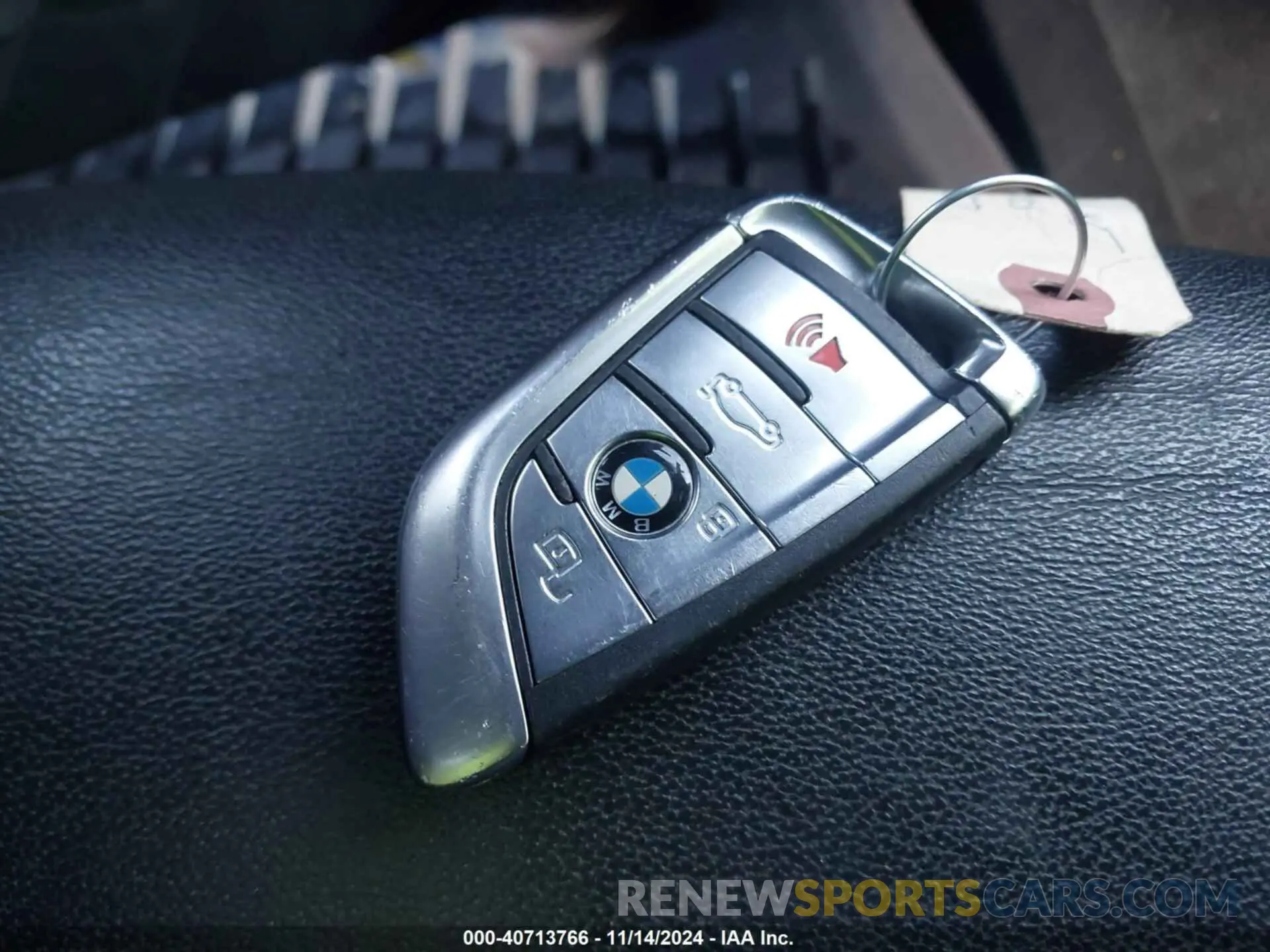 11 Photograph of a damaged car 5UXCR6C59KLK87240 BMW X5 2019