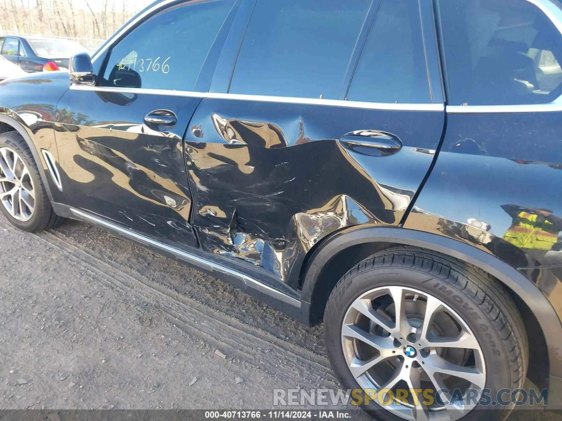 6 Photograph of a damaged car 5UXCR6C59KLK87240 BMW X5 2019