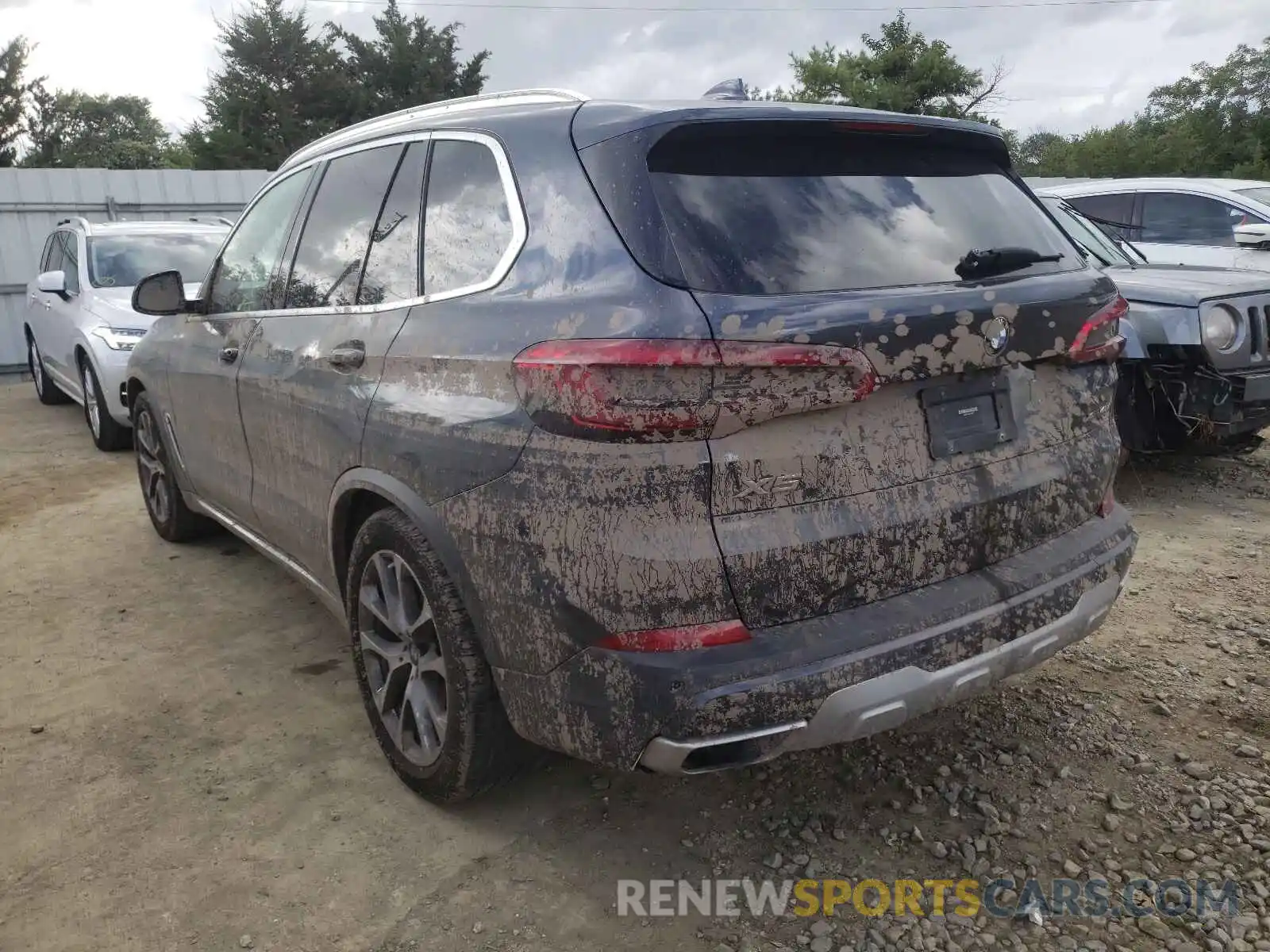 3 Photograph of a damaged car 5UXCR6C59KLL00617 BMW X5 2019