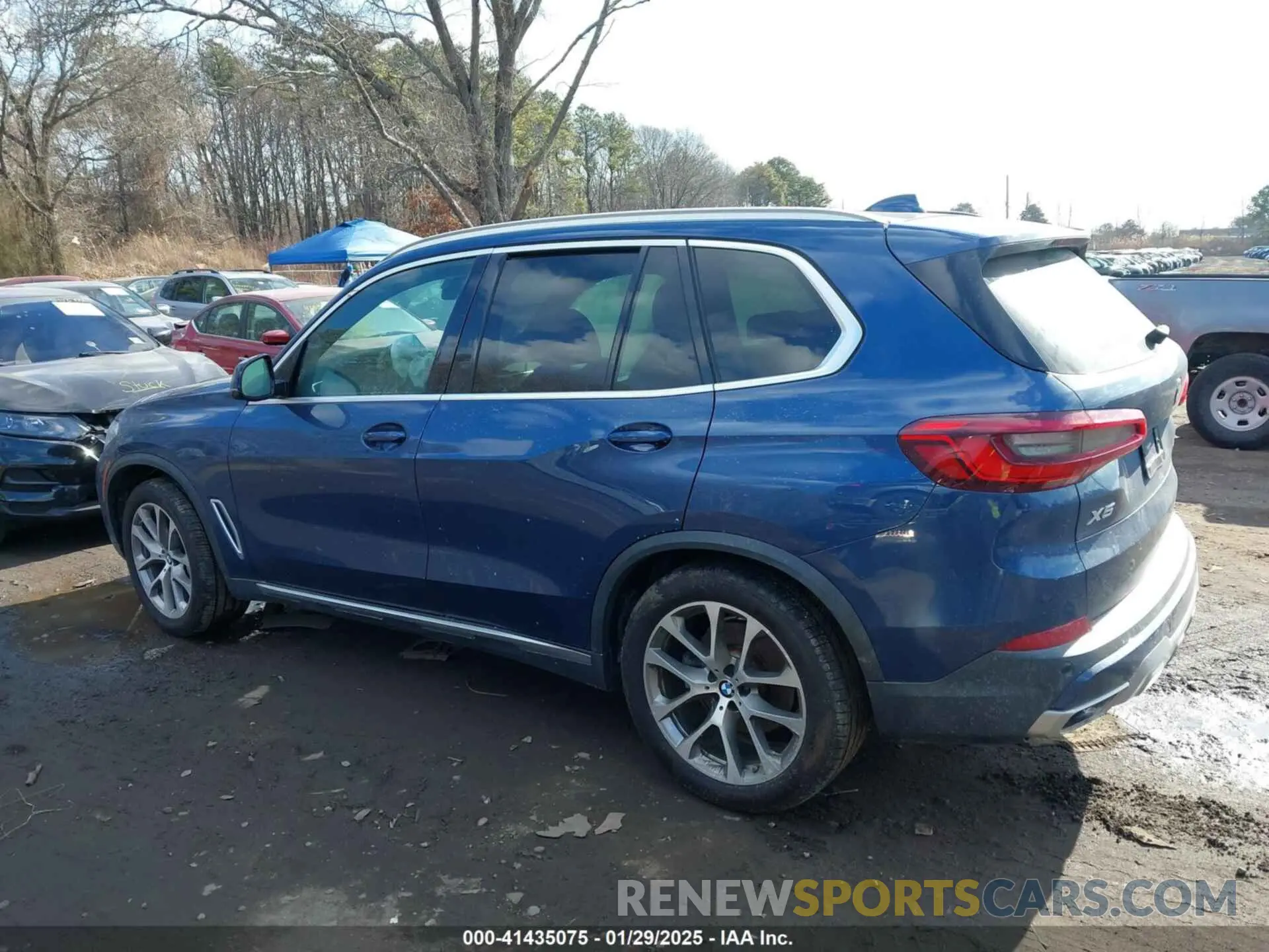 14 Photograph of a damaged car 5UXCR6C59KLL01086 BMW X5 2019