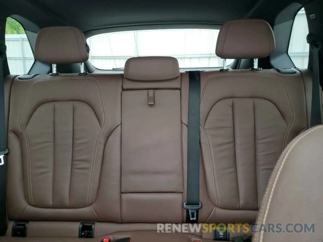 10 Photograph of a damaged car 5UXCR6C59KLL21550 BMW X5 2019