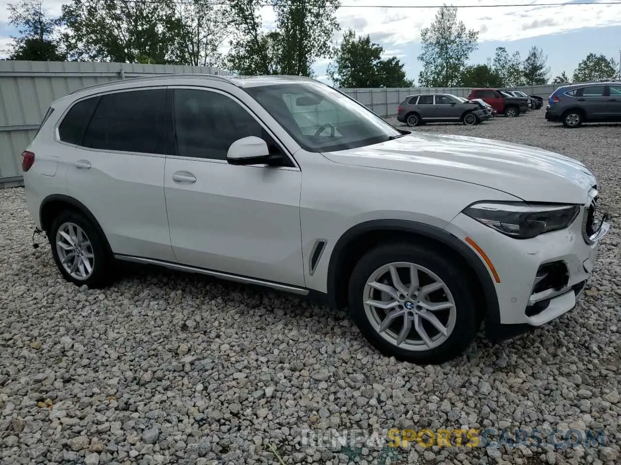 4 Photograph of a damaged car 5UXCR6C59KLL21550 BMW X5 2019
