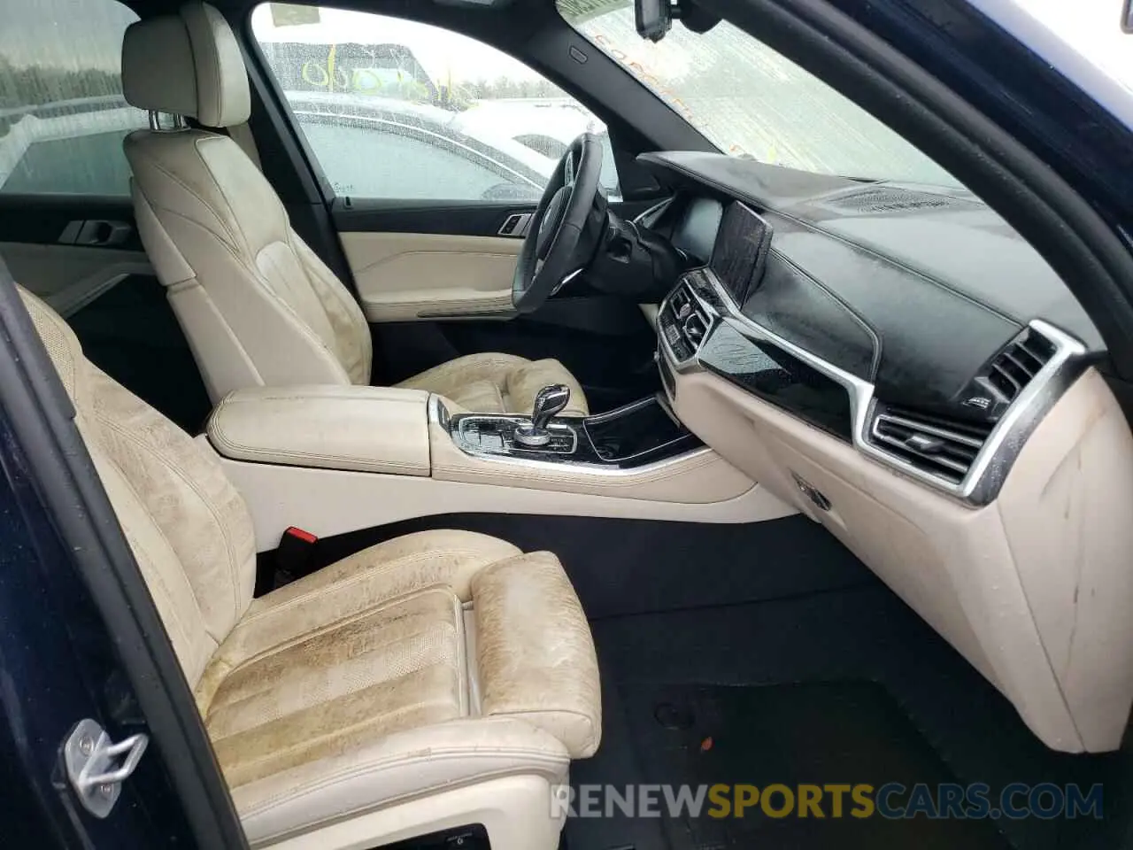 5 Photograph of a damaged car 5UXCR6C59KLL26456 BMW X5 2019