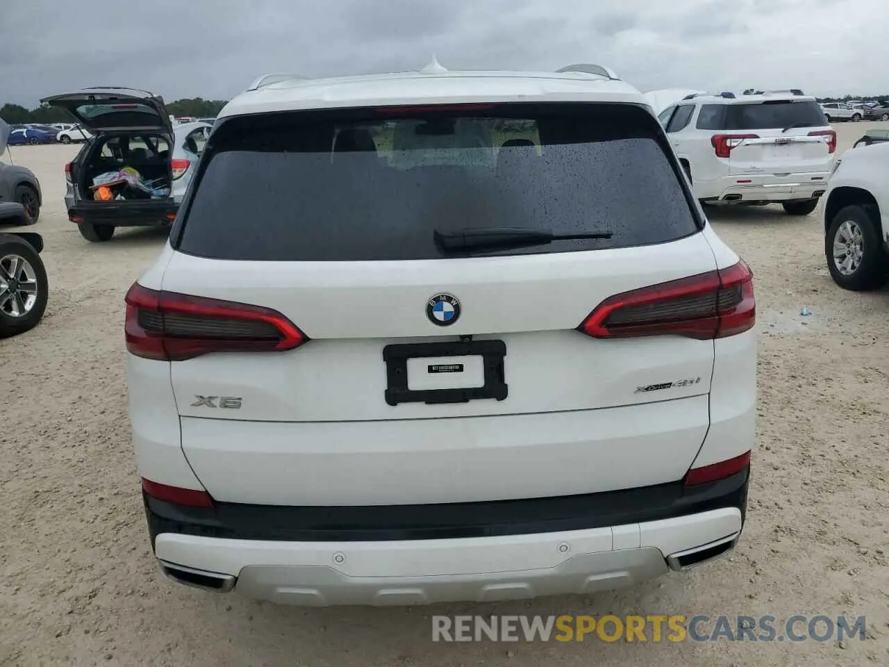 6 Photograph of a damaged car 5UXCR6C59KLL61045 BMW X5 2019