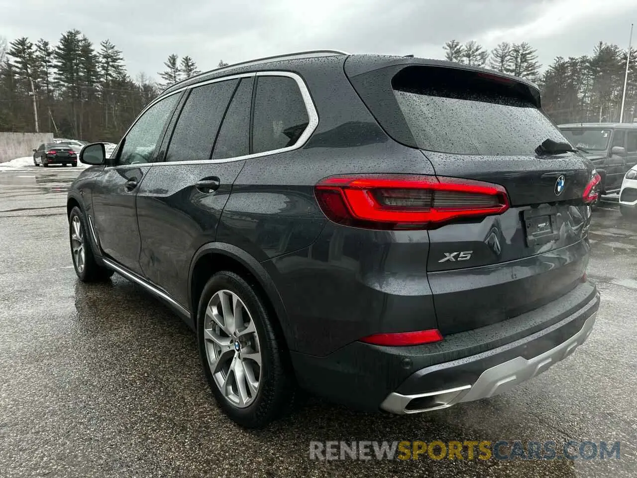3 Photograph of a damaged car 5UXCR6C5XKLK79728 BMW X5 2019