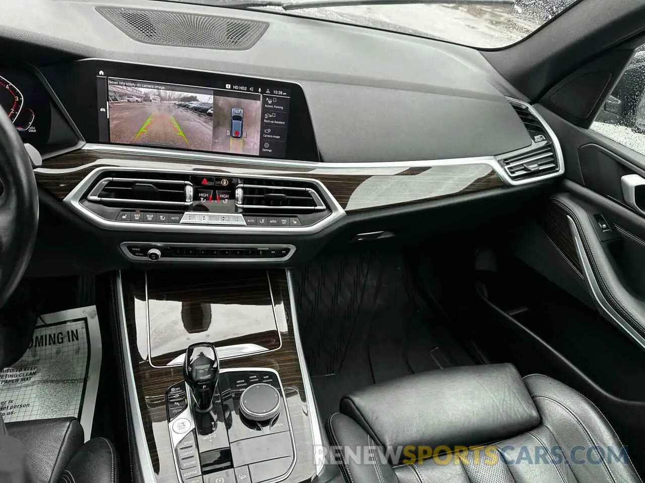 9 Photograph of a damaged car 5UXCR6C5XKLK79728 BMW X5 2019