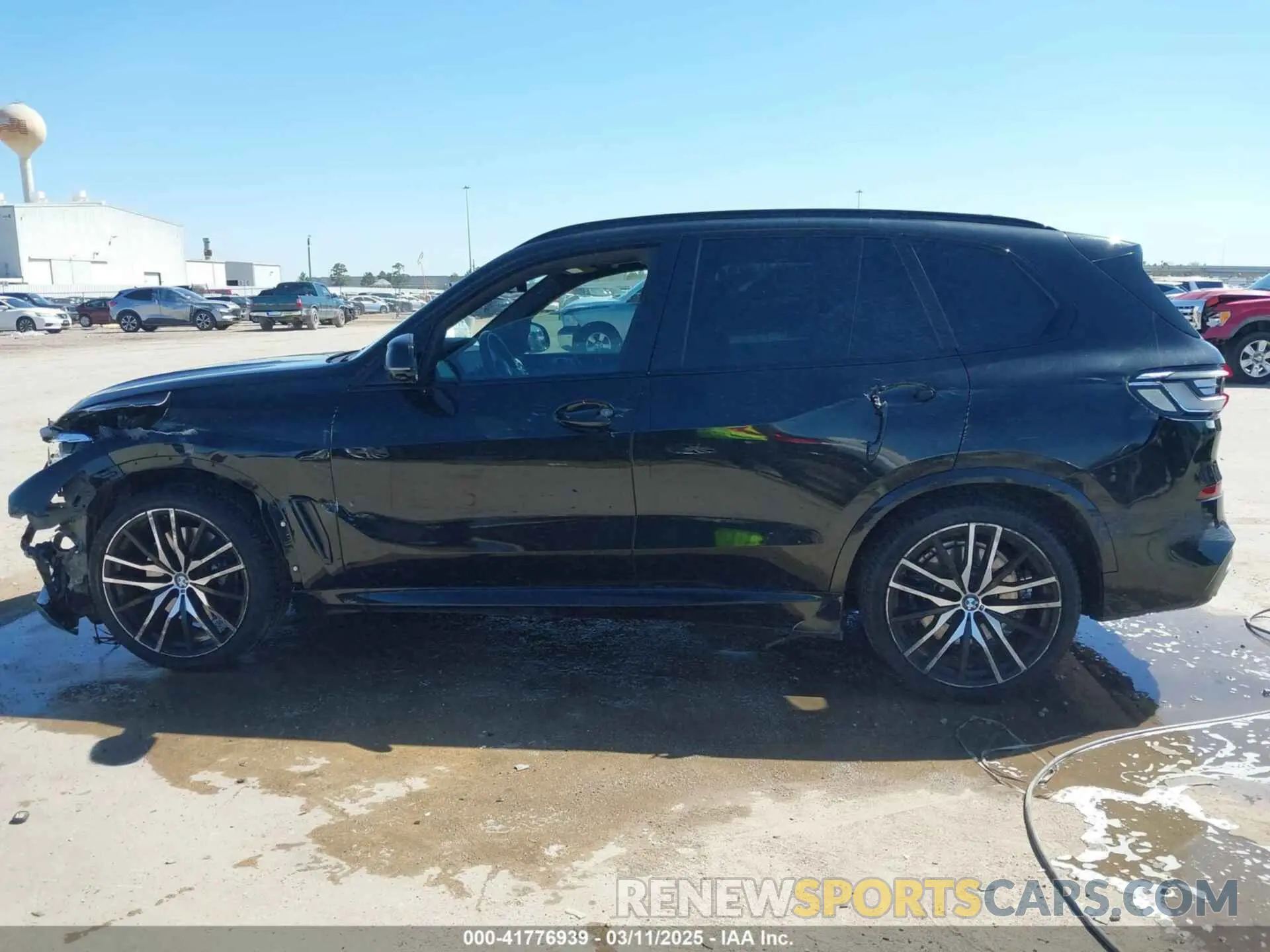 14 Photograph of a damaged car 5UXCR6C5XKLK79812 BMW X5 2019