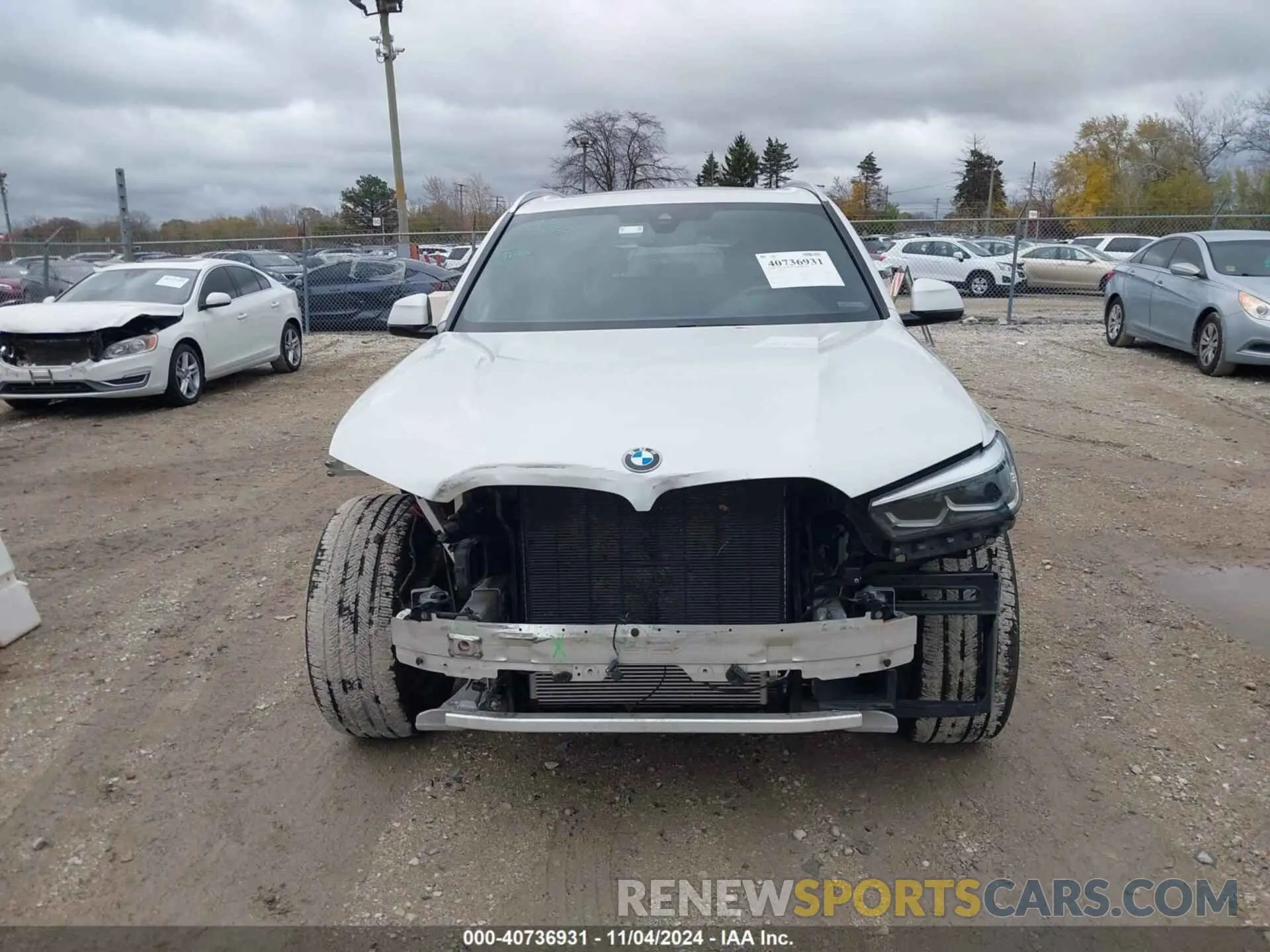 12 Photograph of a damaged car 5UXCR6C5XKLL01386 BMW X5 2019
